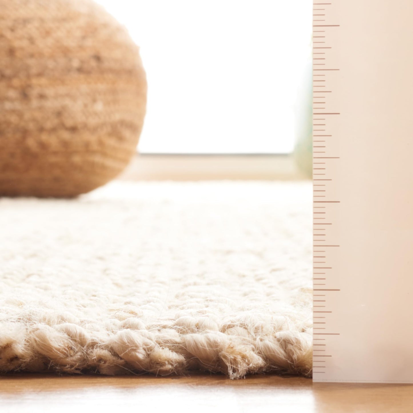 SAFAVIEH Natural Fiber Collection Area Rug - 5' x 8', Ivory, Handmade Farmhouse Jute, Ideal for High Traffic Areas in Living Room, Bedroom (NF730A)