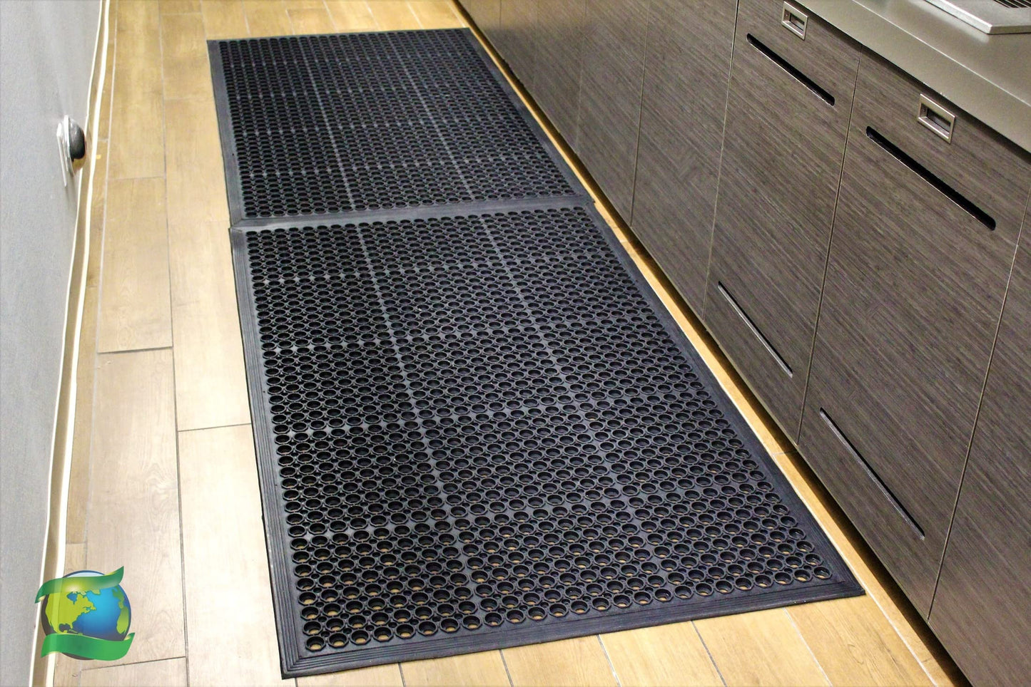 Envelor Anti Fatigue Mats for Kitchen Floor, Rubber Bar Mat, Non Slip Commercial Floor Mat with Drainage Holes, Indoor Outdoor Rubber Mat for Restaurant, Garage, Entryway, Entry Mat 24 x 36 in