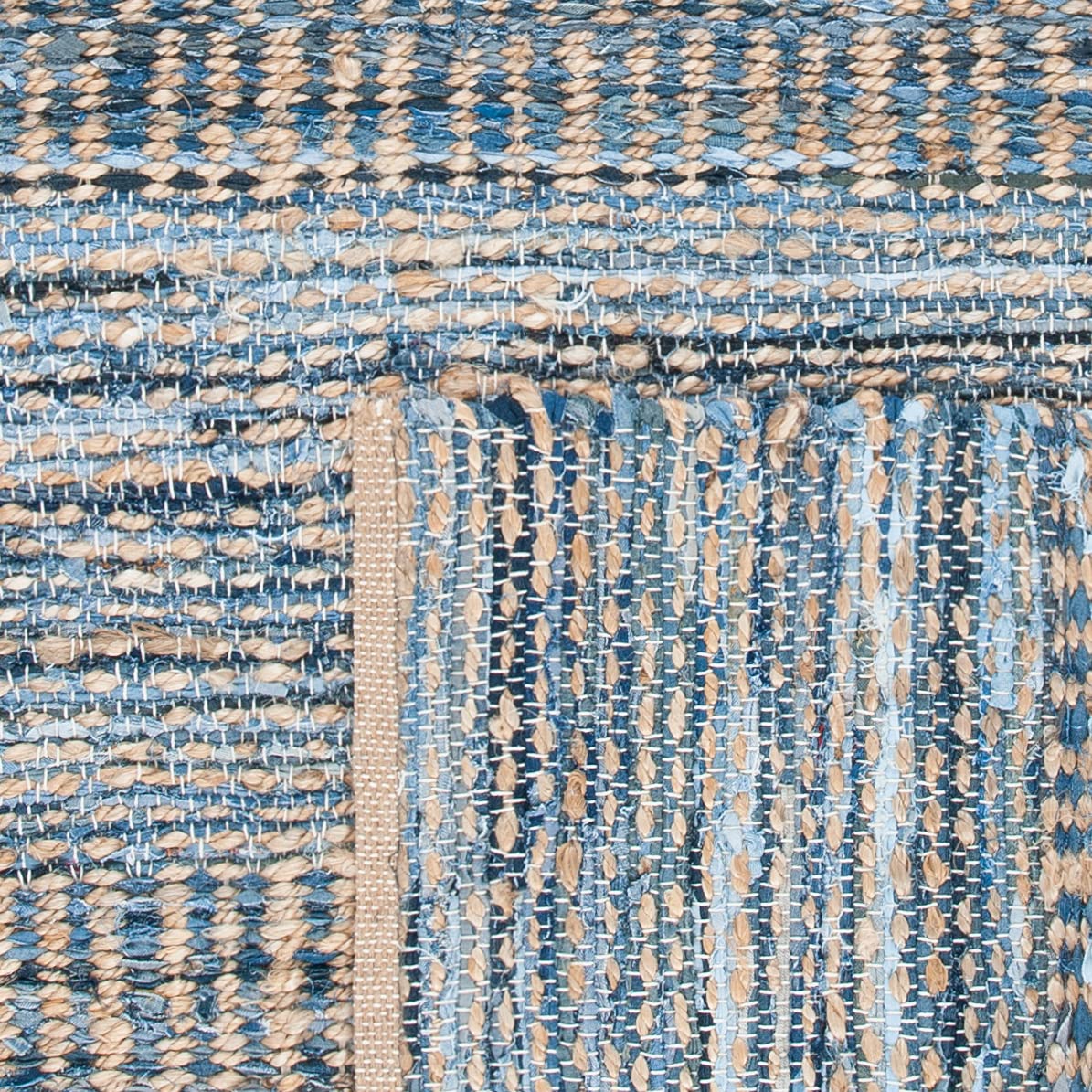 SAFAVIEH Cape Cod Collection Area Rug - 5' x 8', Natural & Blue, Handmade Flat Weave Coastal Braided Jute, Ideal for High Traffic Areas in Living Room, Bedroom (CAP353A)
