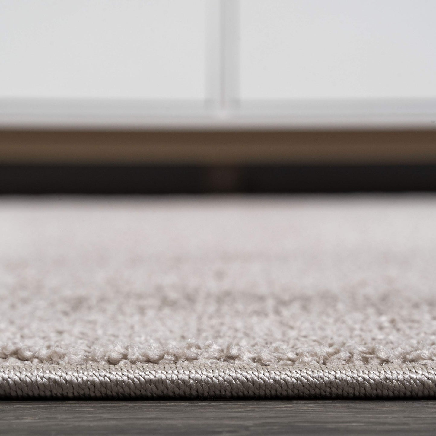 JONATHAN Y Haze Solid Low-Pile Beige 6x9 Oval Indoor Area Rug, Coastal,Bohemian,Minimalist,Classic, Easy-Cleaning for Living Room,Bedroom,Kitchen,Pet Friendly,Non-Shedding (SEU100G-6OV)