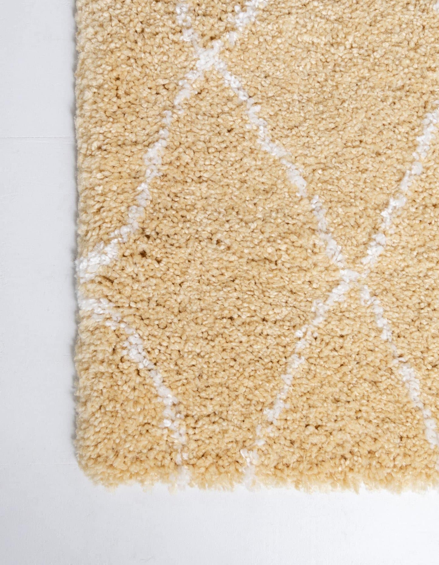 Rugs.com Moroccan Shag Collection Rug – 8' Square Yellow Shag Rug Perfect for Living Rooms, Kitchens, Entryways