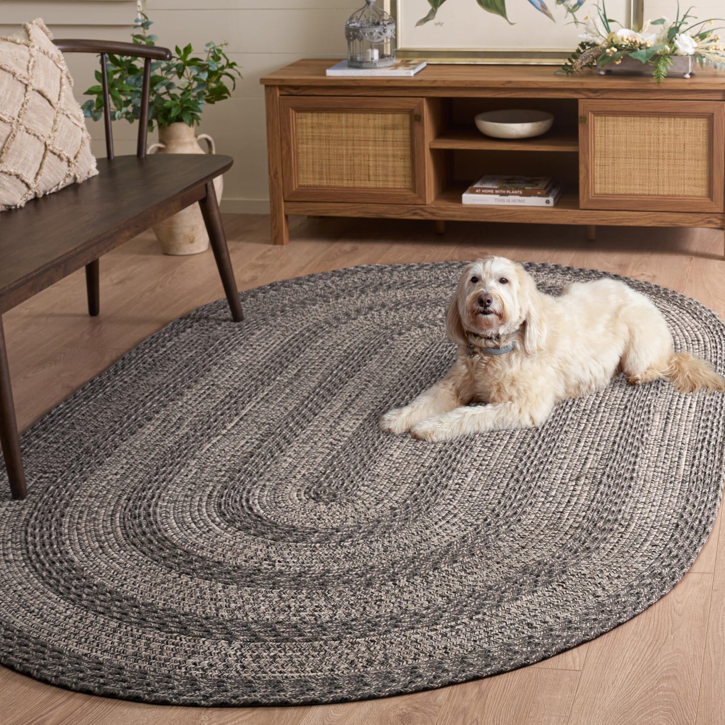 SAFAVIEH Washable Rug Outdoor Braided Collection - 5' x 8' Oval, Grey, Handmade & Reversible, Non-Shedding & Easy to Clean, Ideal for Patio, Backyard, Mudroom (BRA265F)