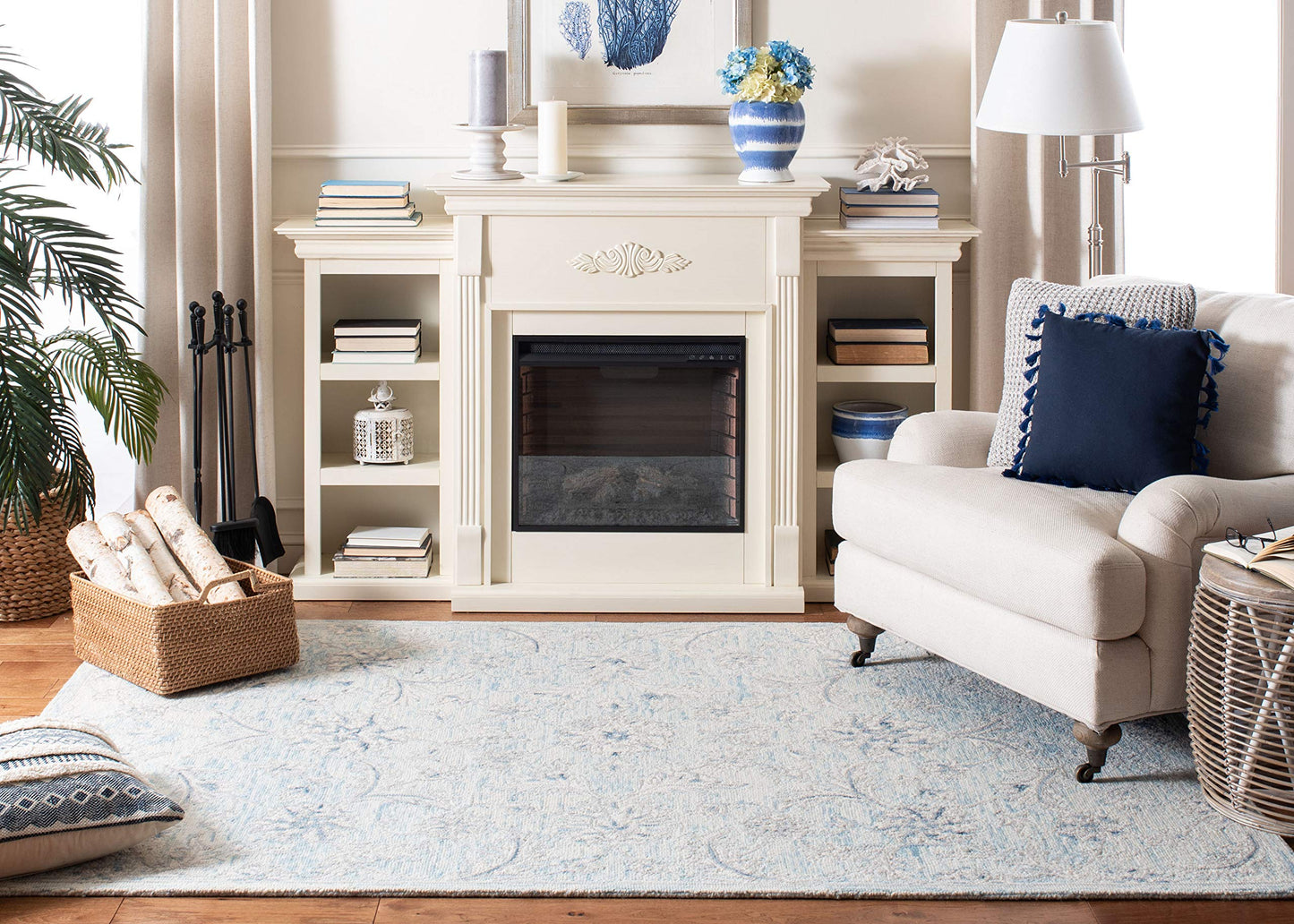 SAFAVIEH Area Rug 8x10 - Micro-Loop Collection - Large - Light Blue & Ivory, Handmade Wool, Country Cottage Design, Ideal for Living Room, Bedroom, Office, Dining Space (MLP506M)