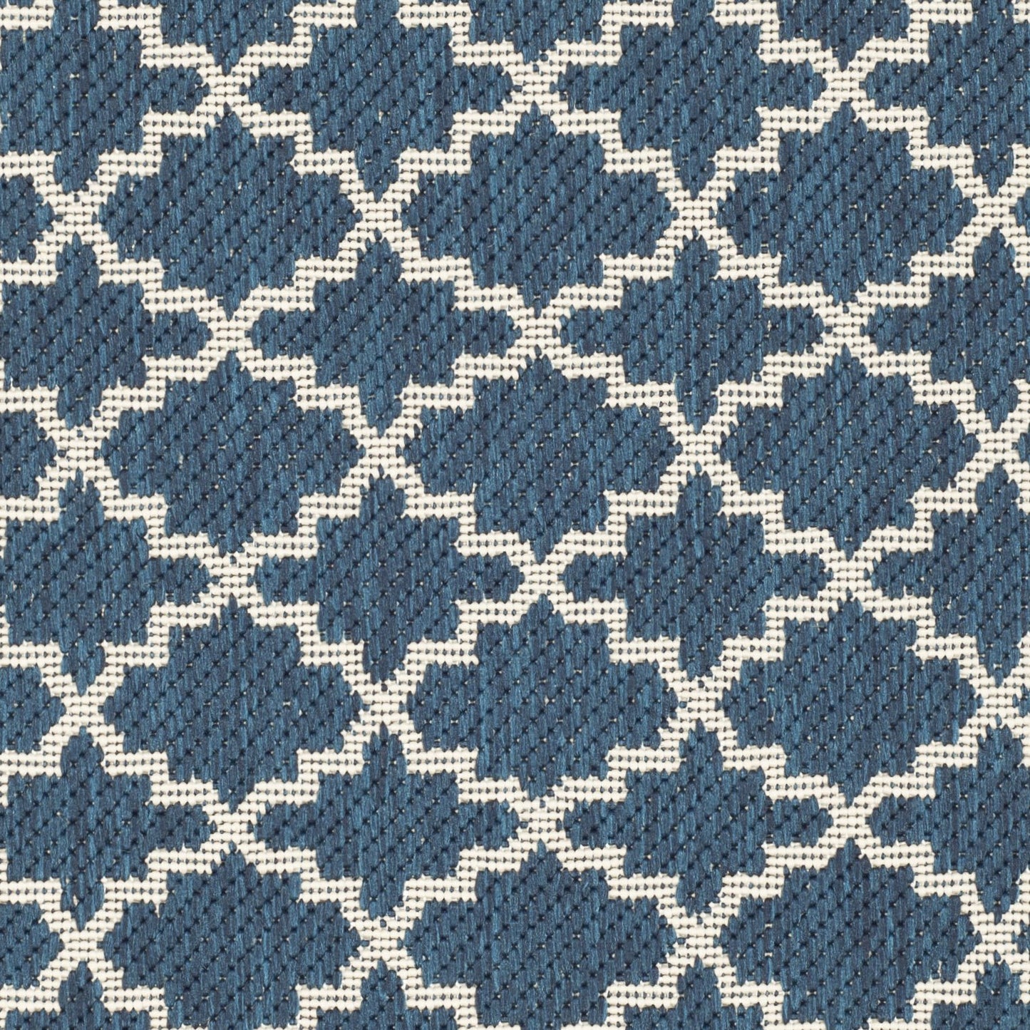 SAFAVIEH Washable Rug Outdoor Courtyard Collection - 2'7" x 5', Navy & Beige, Non-Shedding & Easy Cleaning, Ideal for Patio, Backyard, Mudroom (CY6919-268)