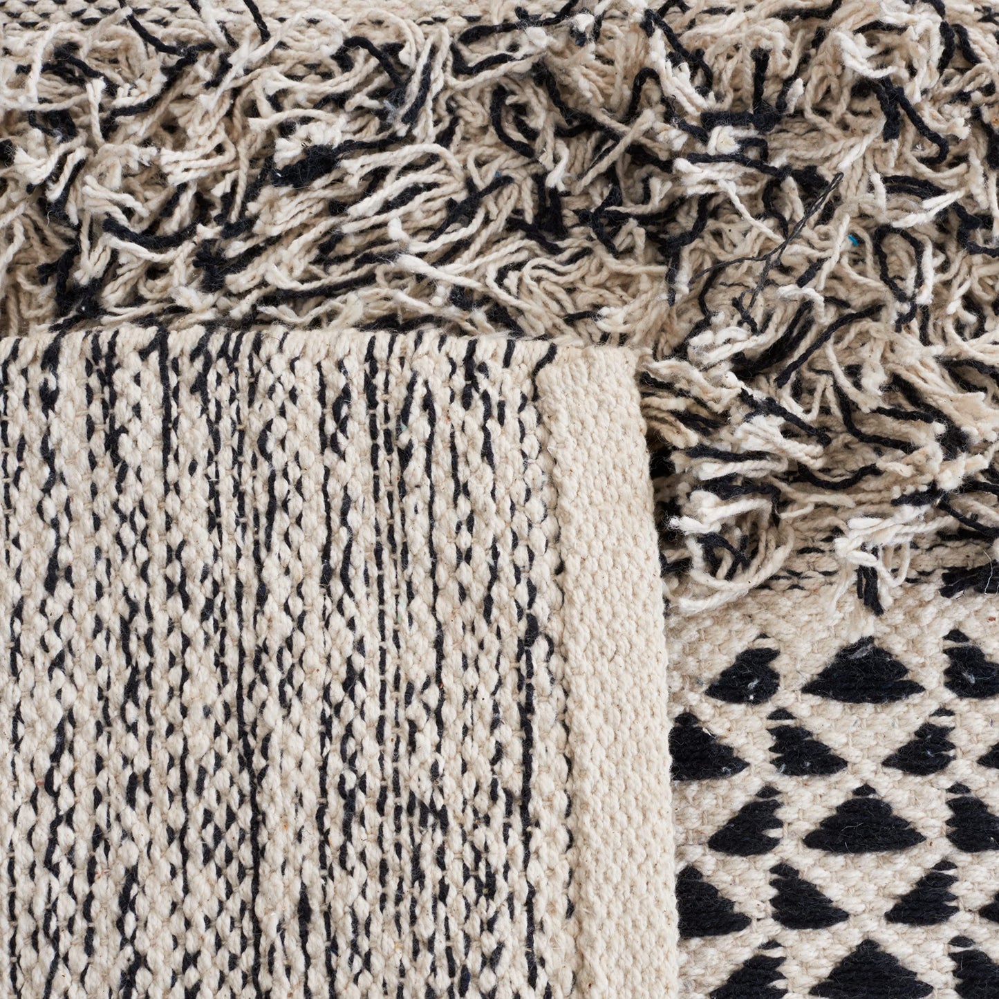 SAFAVIEH Area Rug 8x10 - Natura Collection - Large - Black & Ivory, Flat Weave Cotton, Ideal for Living Room, Bedroom, Dining Space (NAT926Z)