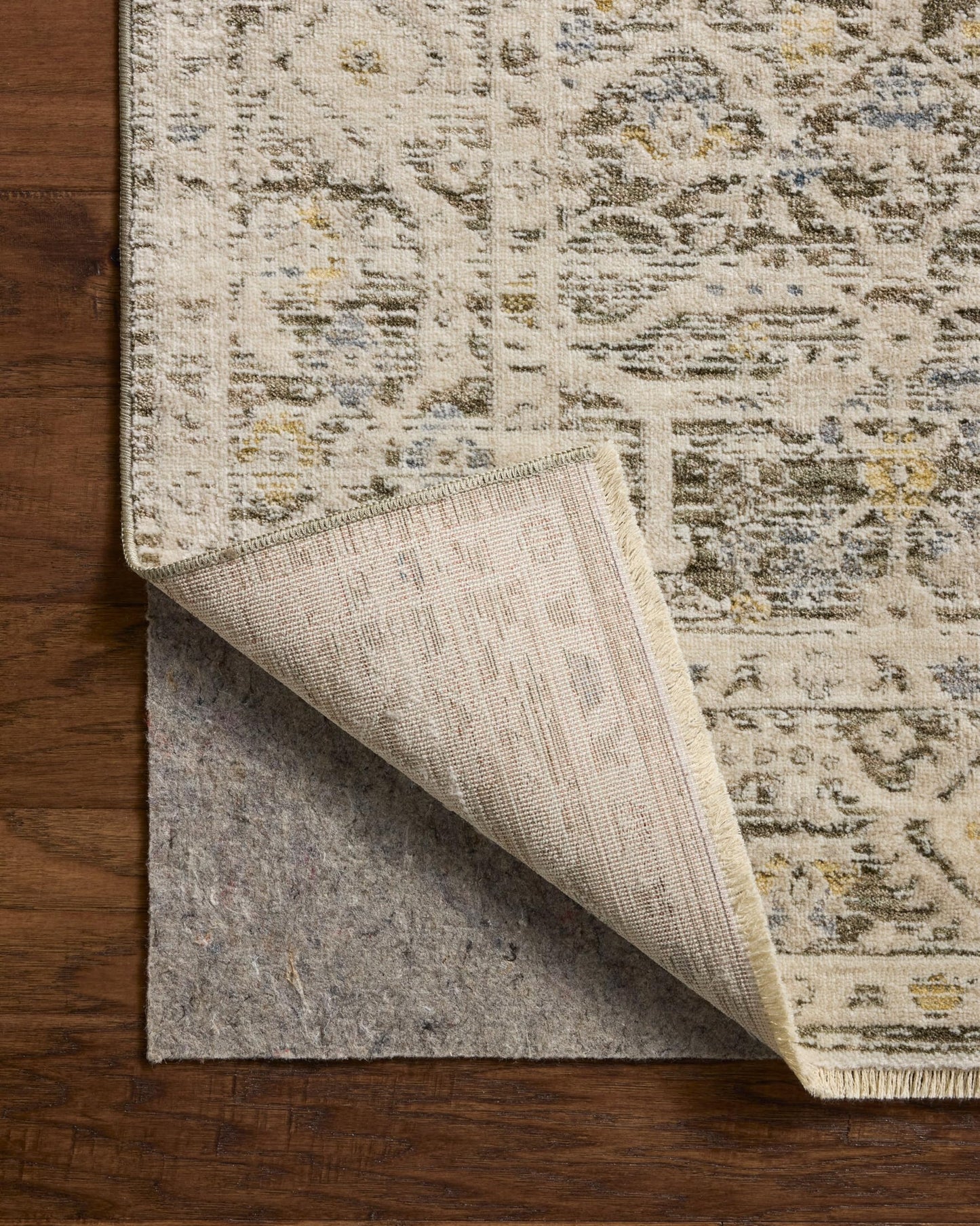 Loloi Clarisse Collection CLS-08 Olive/Ivory 7'-10" x 10'-2" Fringe Area Rug