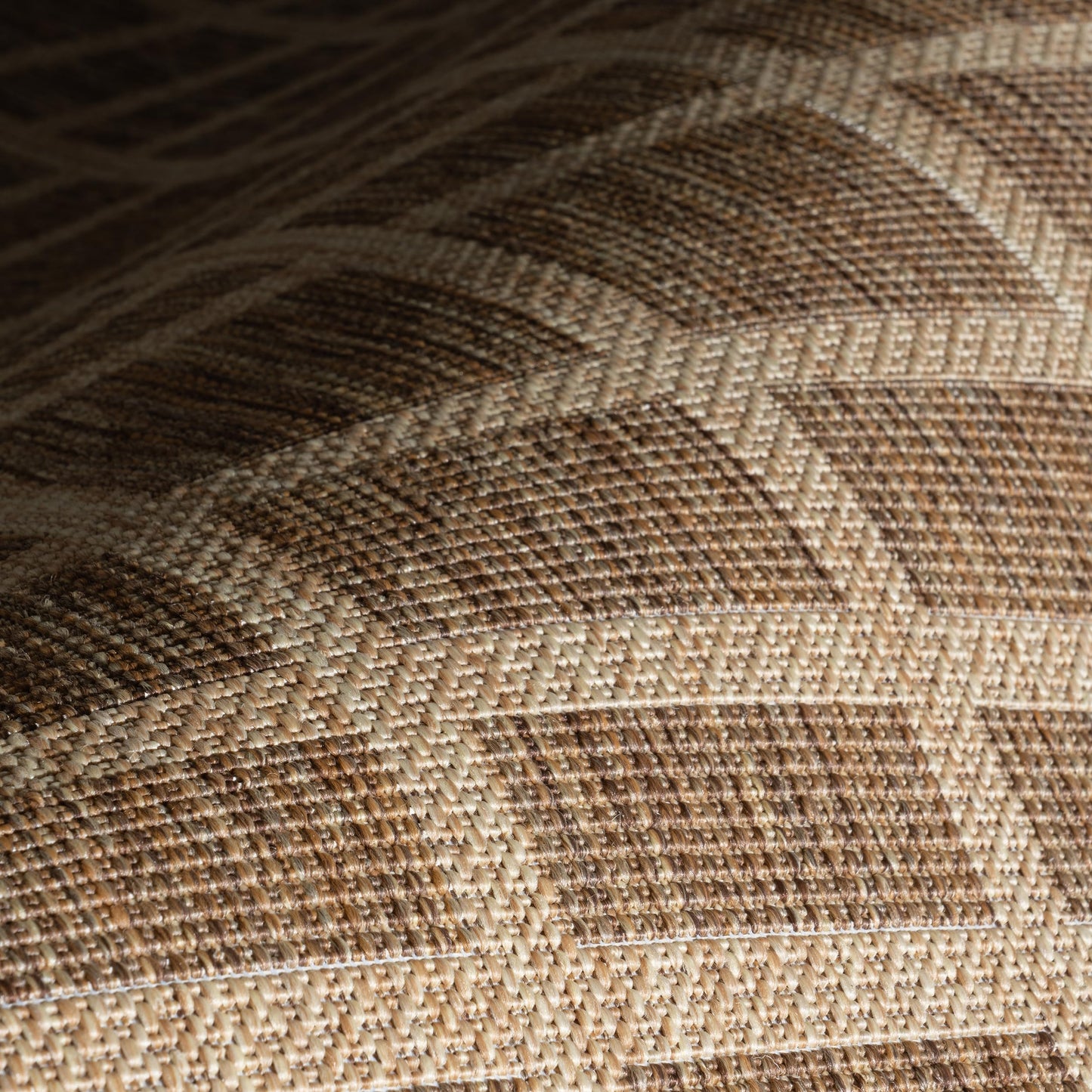 Nuloom Vanya Checkered 7' x 9' Indoor/Outdoor Area Rug for Living Room Patio Deck Front Porch, Light Brown