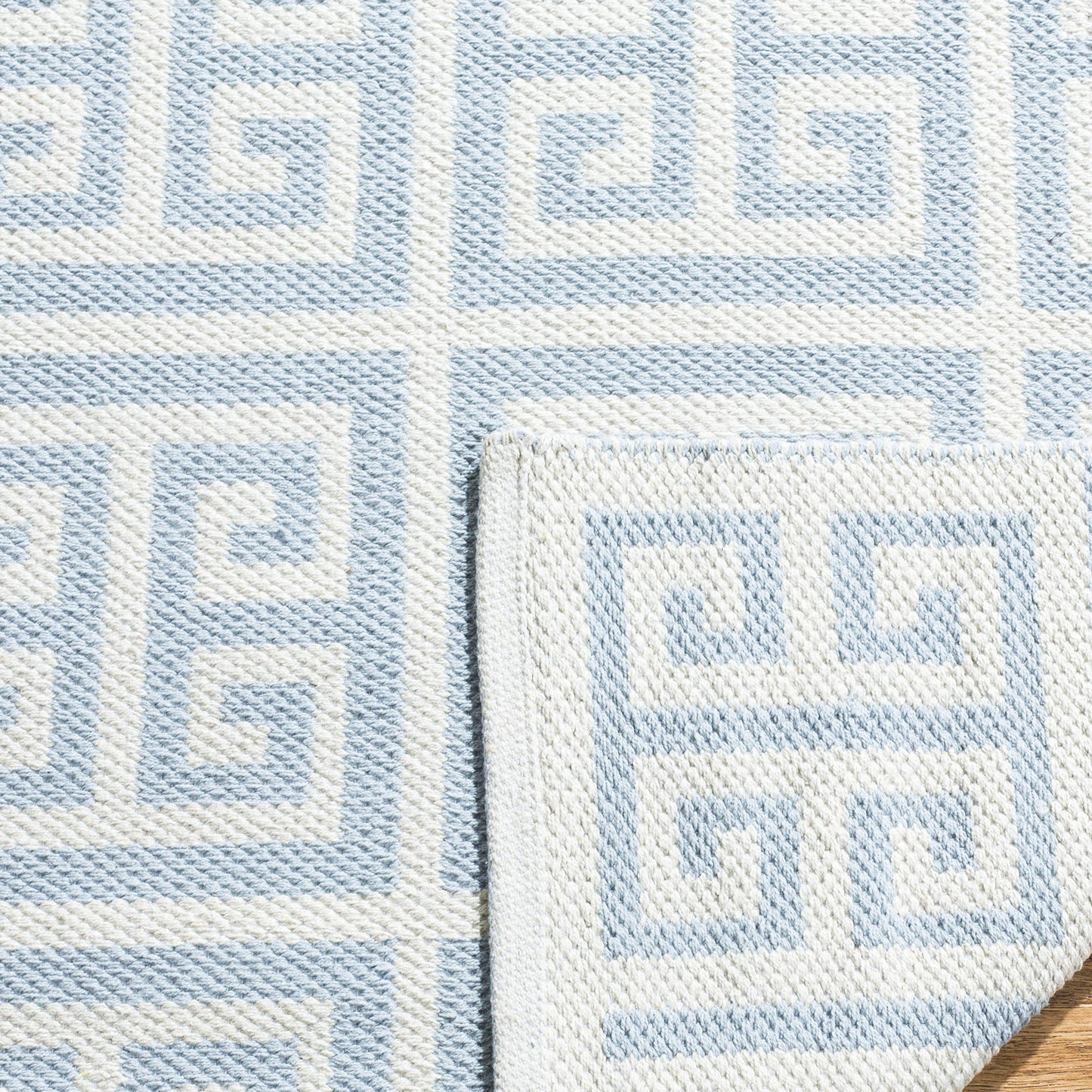 SAFAVIEH Montauk Collection Runner Rug - 2'3" x 7', Light Blue & Ivory, Handmade Greek Key Cotton, Ideal for High Traffic Areas in Living Room, Bedroom (MTK724K)