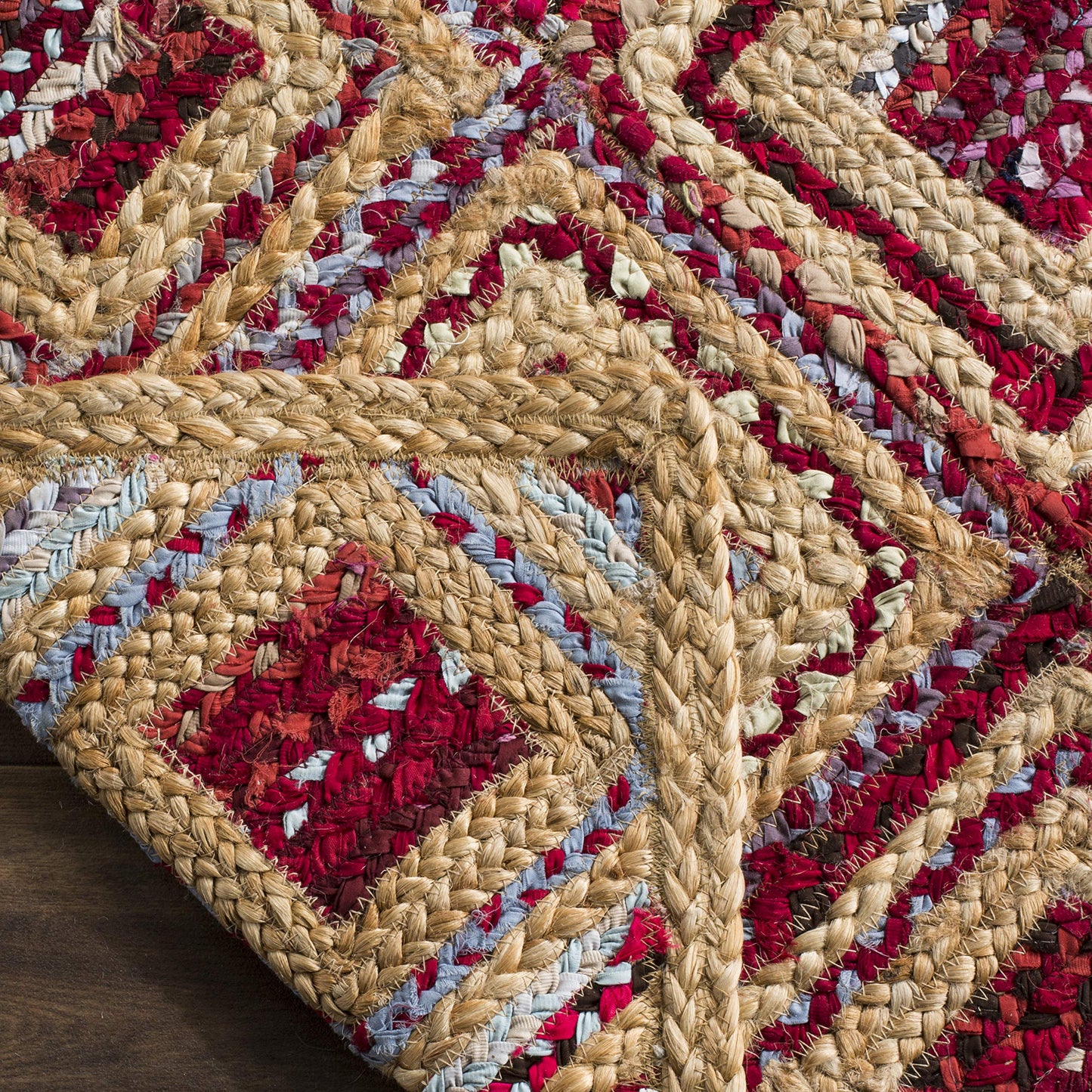 SAFAVIEH Area Rug 8x10 - Cape Cod Collection - Large - Natural & Red, Handmade Flat Weave Braided Jute & Denim, Ideal for Living Room, Bedroom, Office, Dining Space (CAP354B)