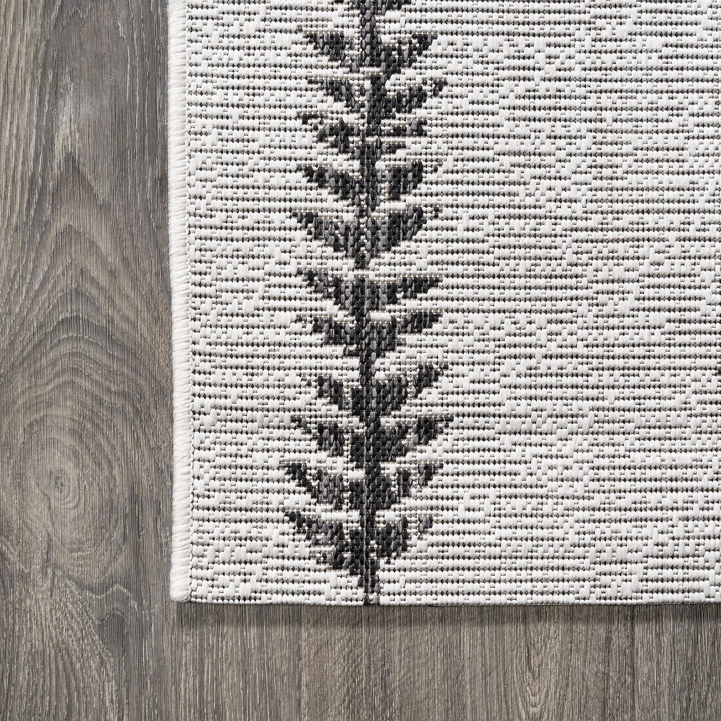 JONATHAN Y Tribal Diamond Trellis Indoor Outdoor Area Rug 5X8 Ivory/Black, Derya for Backyard, Patio, Porch, Easy-Cleaning, High Traffic, Pet-Friendly, Non-Shedding (SMB129D-5)