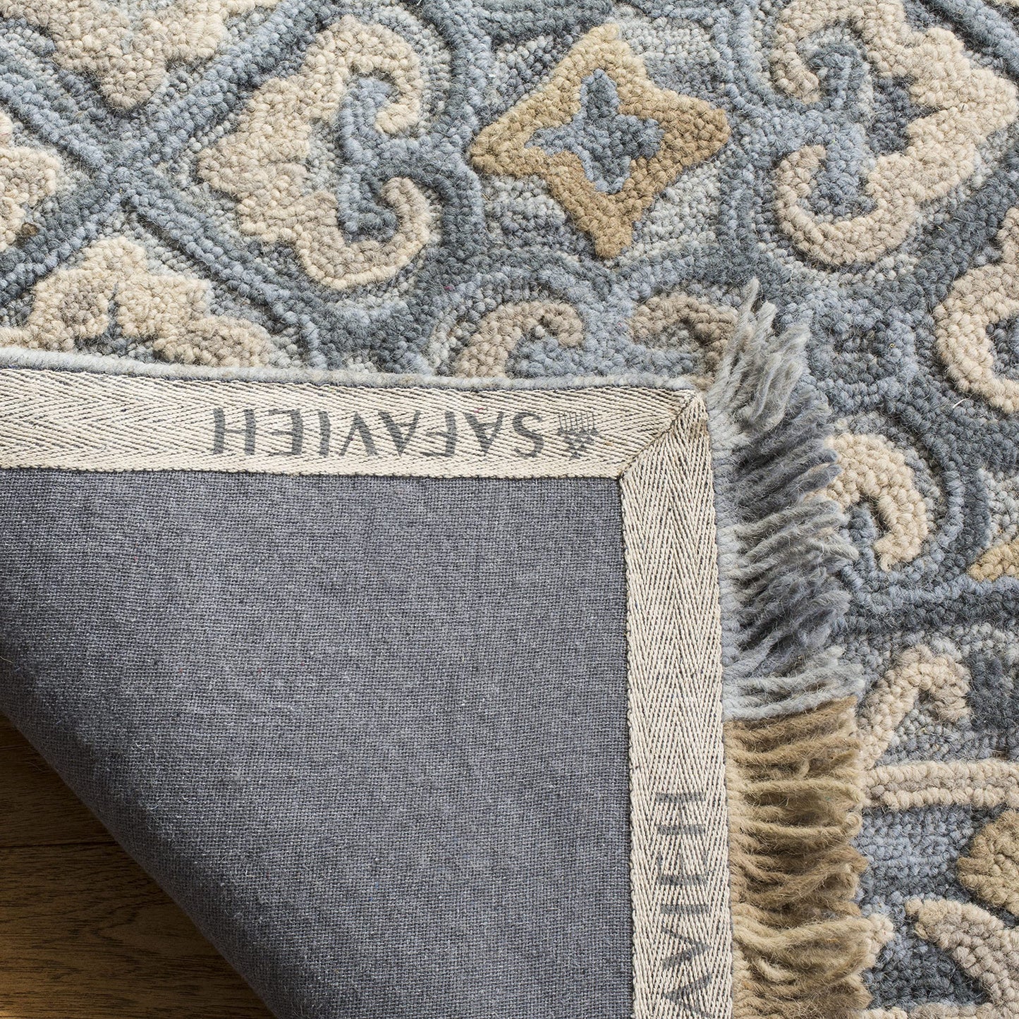 SAFAVIEH Blossom Collection 4' x 6' Light Beige/Blue BLM420A Handmade Fringe Premium Wool Area Rug