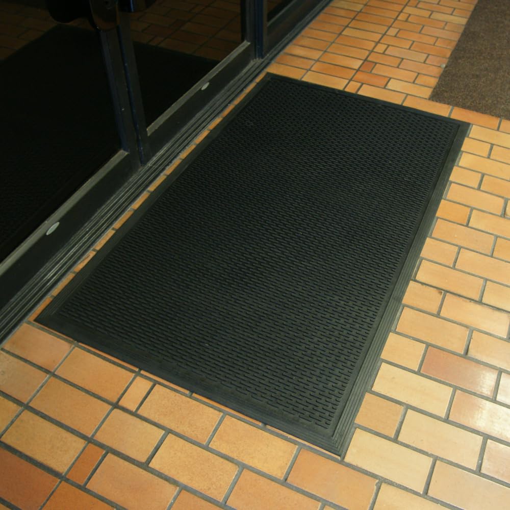 Rubber-Cal "Dura-Scraper Linear" Commercial Rubber Entrance Door Mat - 3/8 in x 3 ft x 5 ft - Black