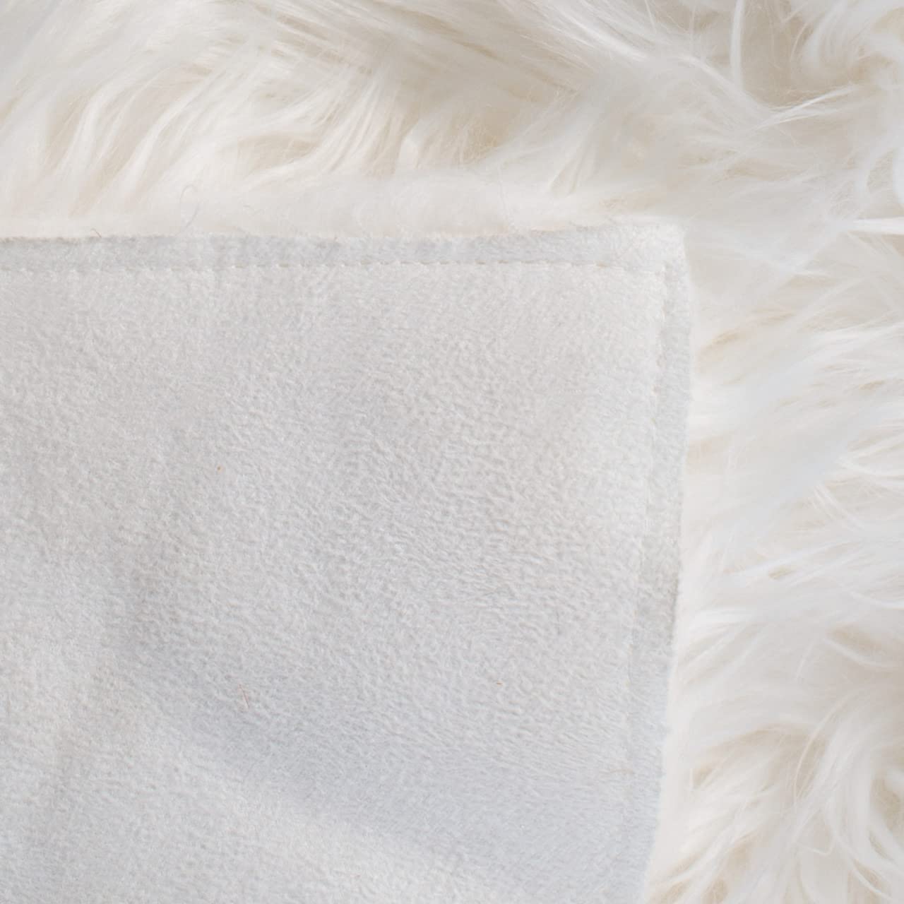 SAFAVIEH Faux Sheep Skin Collection 2' x 3' Ivory FSS115A Silken Glam 2.35-inch Thick Accent Rug