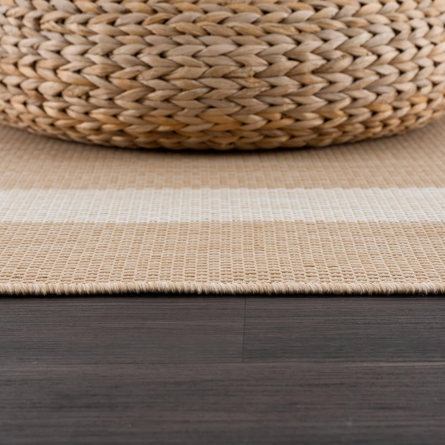 CAMILSON Outdoor Rug 5x7, Modern Outside Rugs for Patios Porches Waterproof Durable Washable Non-Shedding, Easy-to-Clean Indoor Outdoor Area Carpet (5 x 7, Bordered - Beige/White)