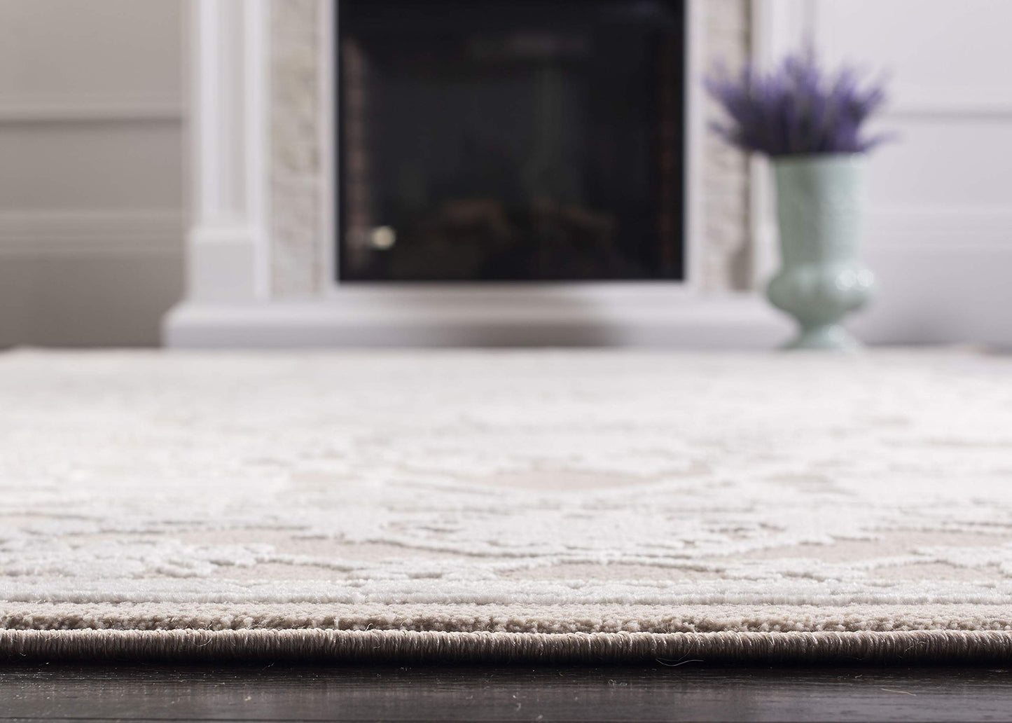 SAFAVIEH Area Rug 9x12 - Reflection Collection - Large - Beige & Cream, Non-Shedding & Easy Cleaning, Ideal for Living Room, Bedroom, Dining Space (RFT665A)
