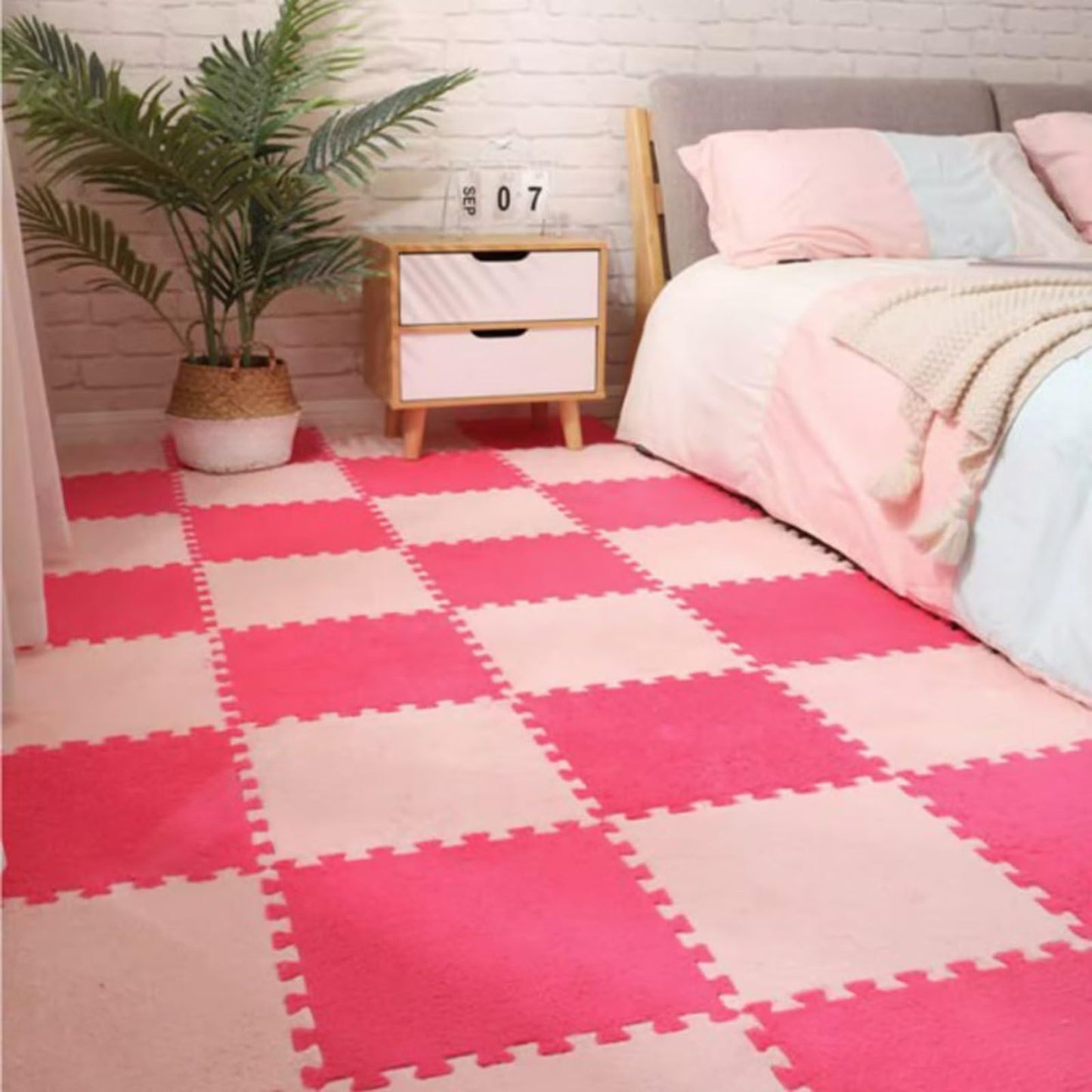 Typutomi 12pcs Plush Puzzle Foam Floor Mat, Soft Thicken Fluffy Interlocking Square Foam Tiles Area Rugs Carpet for Parlor Bedroom Decoration(11.8x11.8x0.55in,Rose Red&Pink)