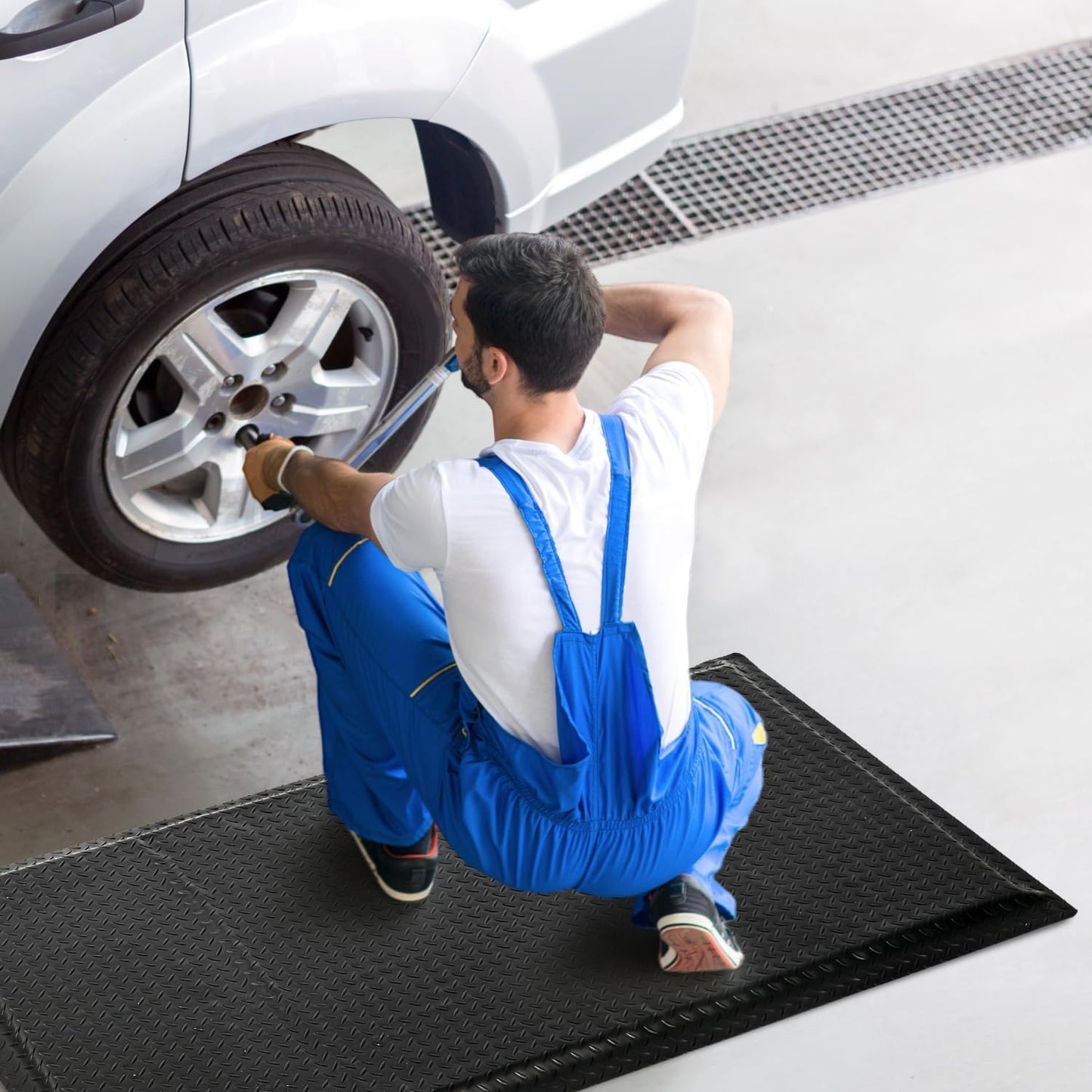 GOCEZIA 3ft x 5ft Anti Fatigue Mat, Industrial Grade Anti Fatigue Ergonomic Standing Mat 15/16" Thick Heavy Duty Workshop Floor Mat for Leg & Back Pain (Black, 3 * 5 ft)