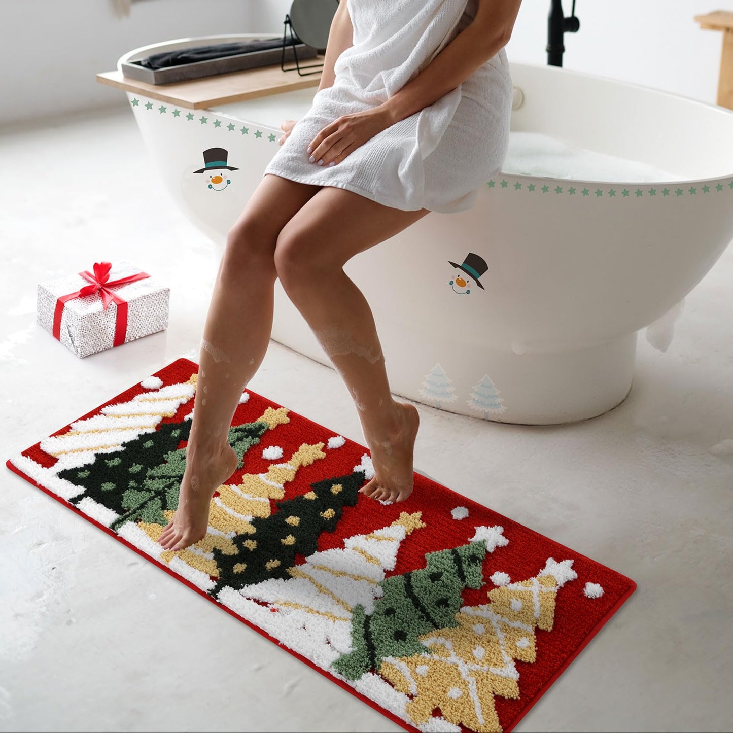 Moutina Christmas Tree Bathroom Runner Rug 18x45 Inch, Winter Soft and Absorbent Tufted Xmas Snowflake Bath Mat Non Slip Washable, Christmas Bathroom Decor Rug Red Holiday Decorations