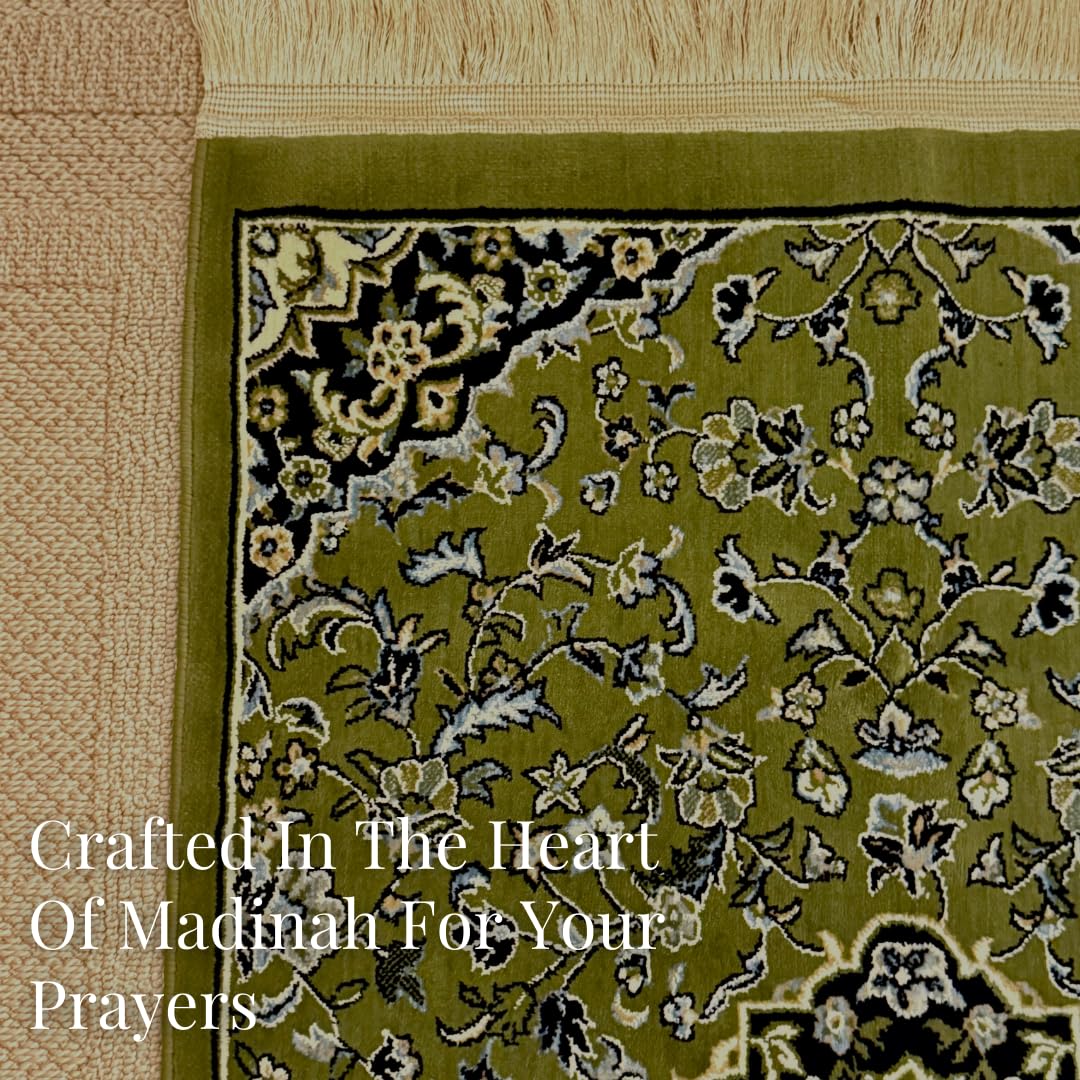 Premium Islamic Muslim Prayer Rug – Made in Madinah – 0.3 in Thick Soft Islamic Sajadah – Portable Prayer Mat for Men & Women – Eid, Ramadan, Hajj & Umrah Gift (Green)