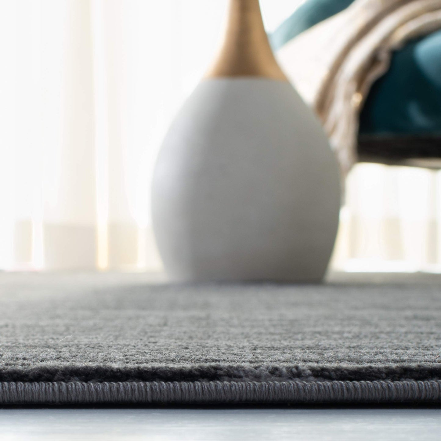 SAFAVIEH Vision Collection Area Rug - 8' Square, Grey, Modern Ombre Design, Non-Shedding & Easy to Clean, Ideal for Living Room, Bedroom, Dining Space (VSN606D)