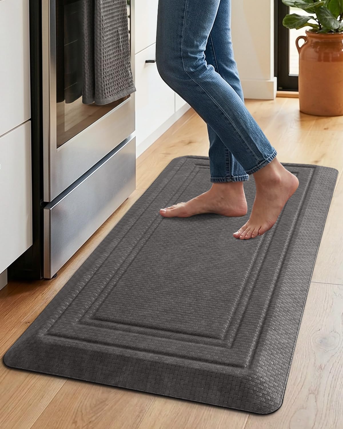 LUMI Anti Fatigue Cushioned Comfort Mats for Standing, 0.8" Extra Thick Ergonomic Mats for Desk Office, Non-Slip, Ultra Soft, Memory Foam Rugs for Home, Kitchen, Laundry, 20"x40", Grey