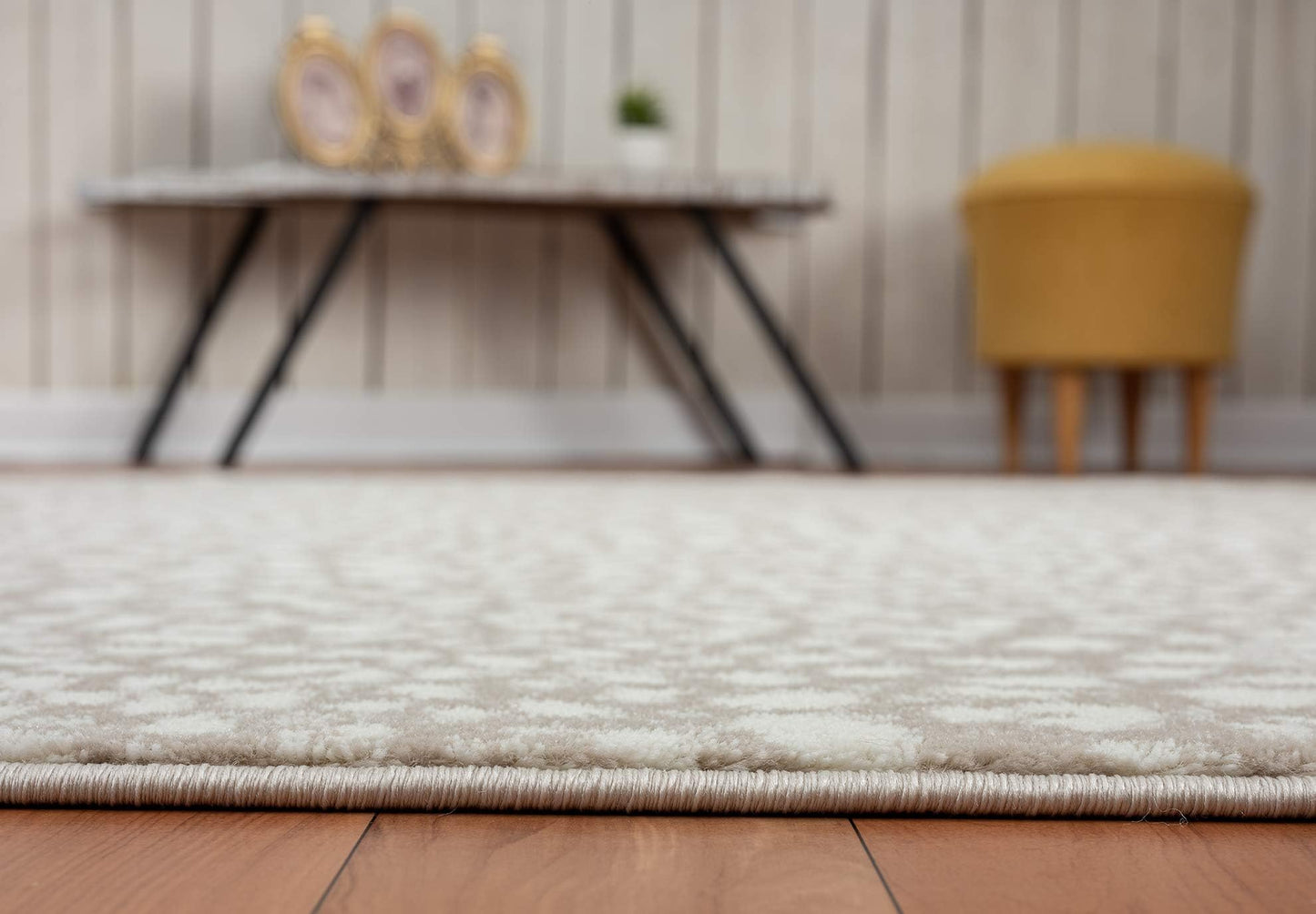 Abani White Cheetah Print Area Rug | 6' x 9' Beige Antelope/Leopard/Deer Animal Print Pattern |Carpet for Living Room, Bedroom, Office