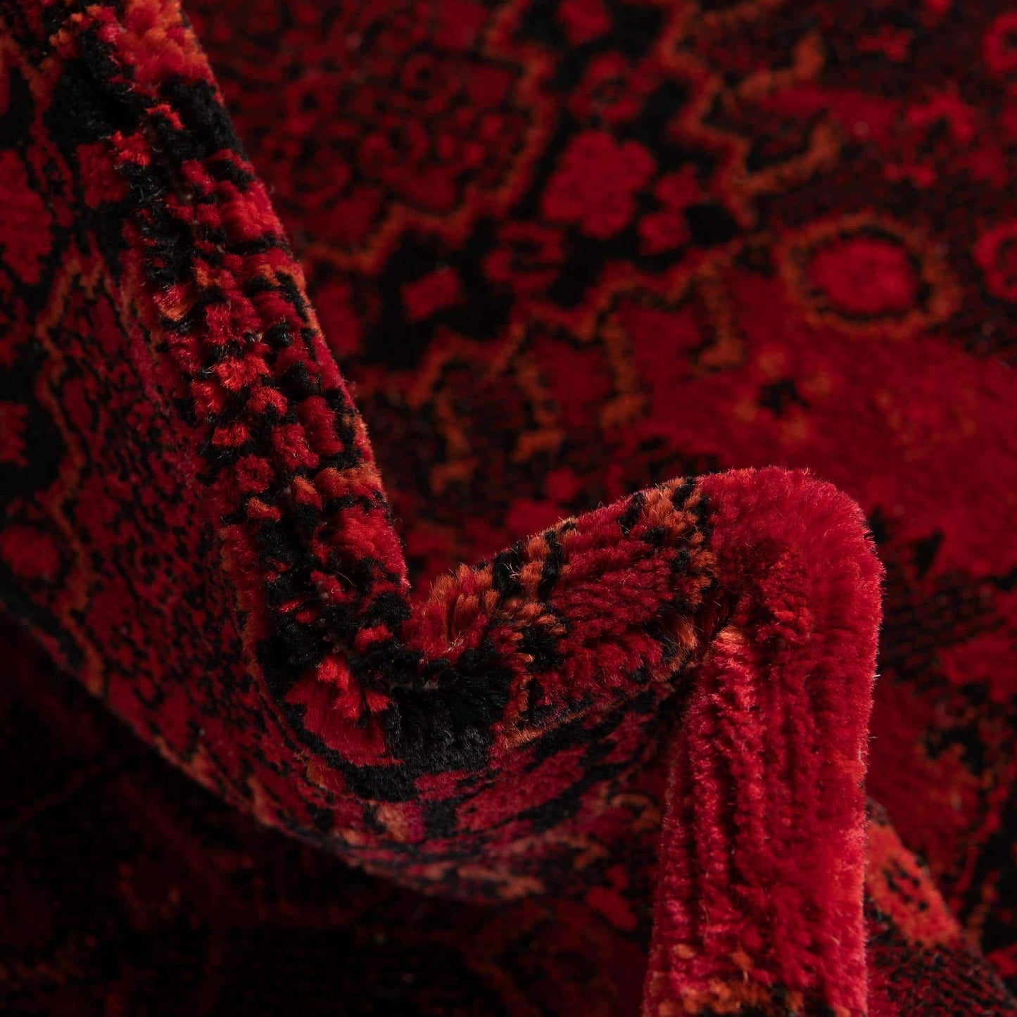 Unique Loom Tekke Collection Area Rug - Sheibani (5' 3" x 8' Oval, Red/ Black)