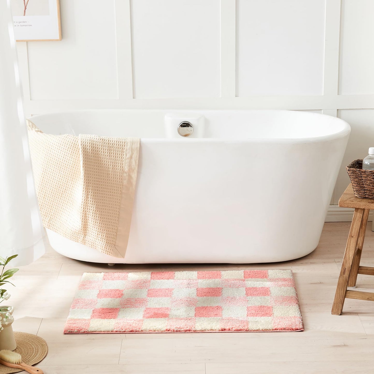 CozeCube Bath mats for Bathroom Non Slip, Fluffy Absorbent Microfiber Bath mat Washable, Aesthetic Bathroom Rugs, Small Blossom Pink Checkered Bath mat, Blossom Pink, 24" x 16"