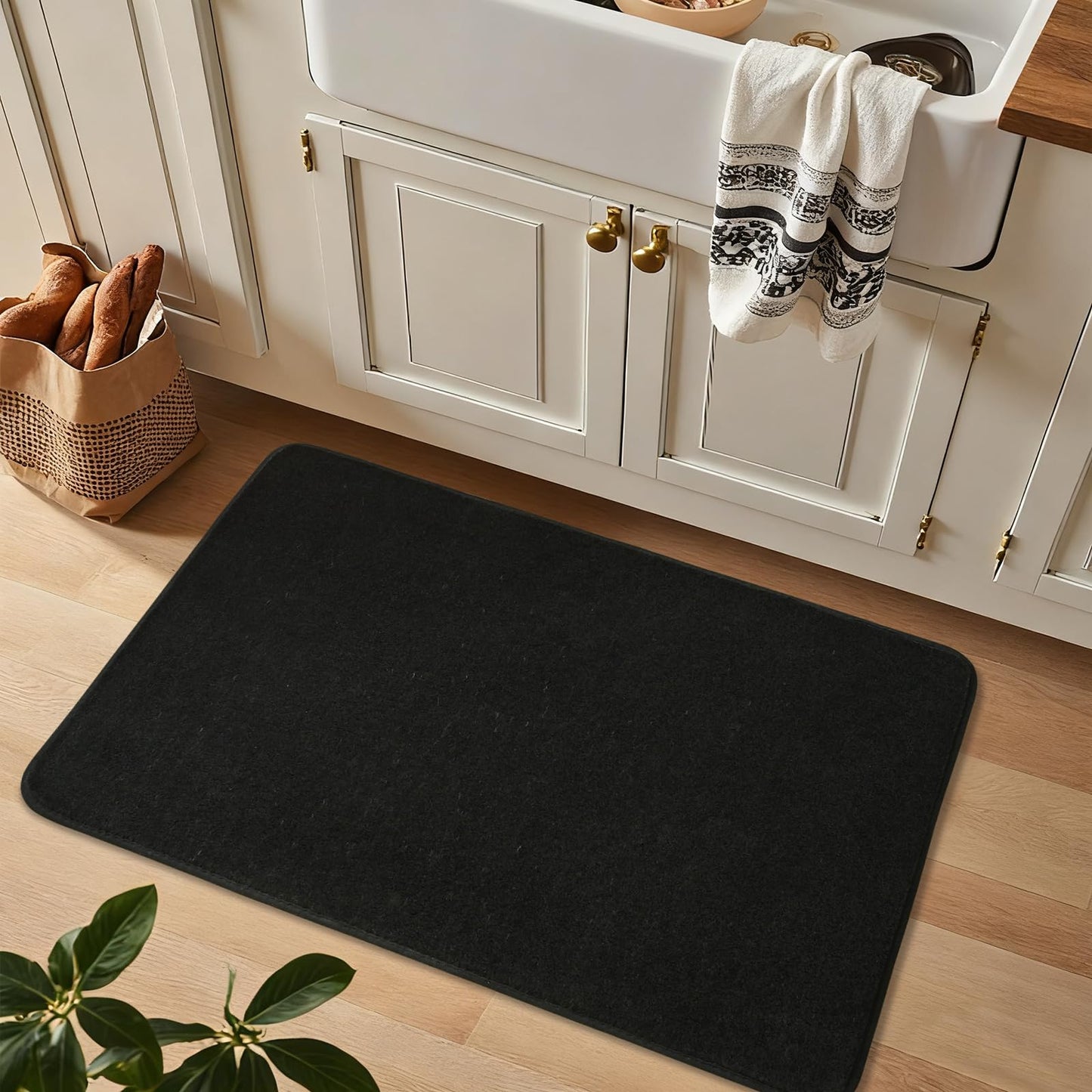 HOMORE 2x3 Small Black Rug, Soft Memory Foam Rugs for College Dorm, Throw Bedside Rug for Bedroom, Non Slip Washable Rugs for Indoor Entryway Entrance Kitchen