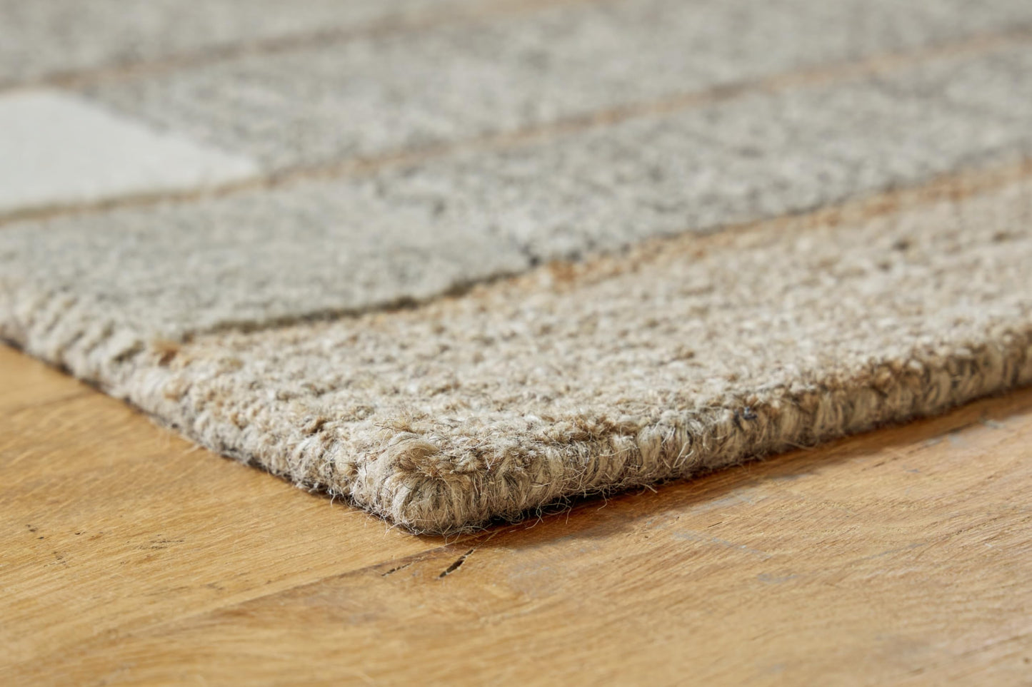 Signature Design by Ashley Abbotton Casual Indoor Geometric Handmade Wool and Jute 5 x 7 Rug, Light Brown & Light Gray