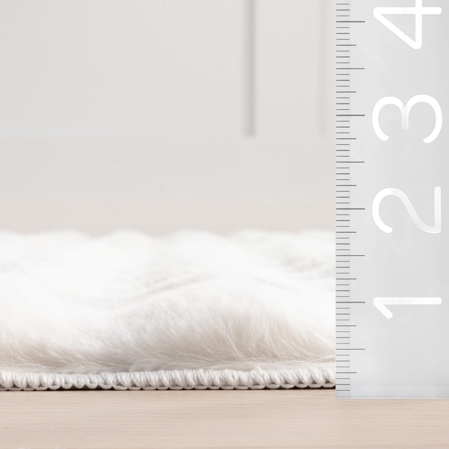 nuLOOM 5' x 8' Cozy Plush SuperiorWash Area Rug, Machine Washable, Non-Slip, Soft Fluffy Shag Carpet for Living Room Bedroom Kids Room Nursery Home Decor, Jeni White