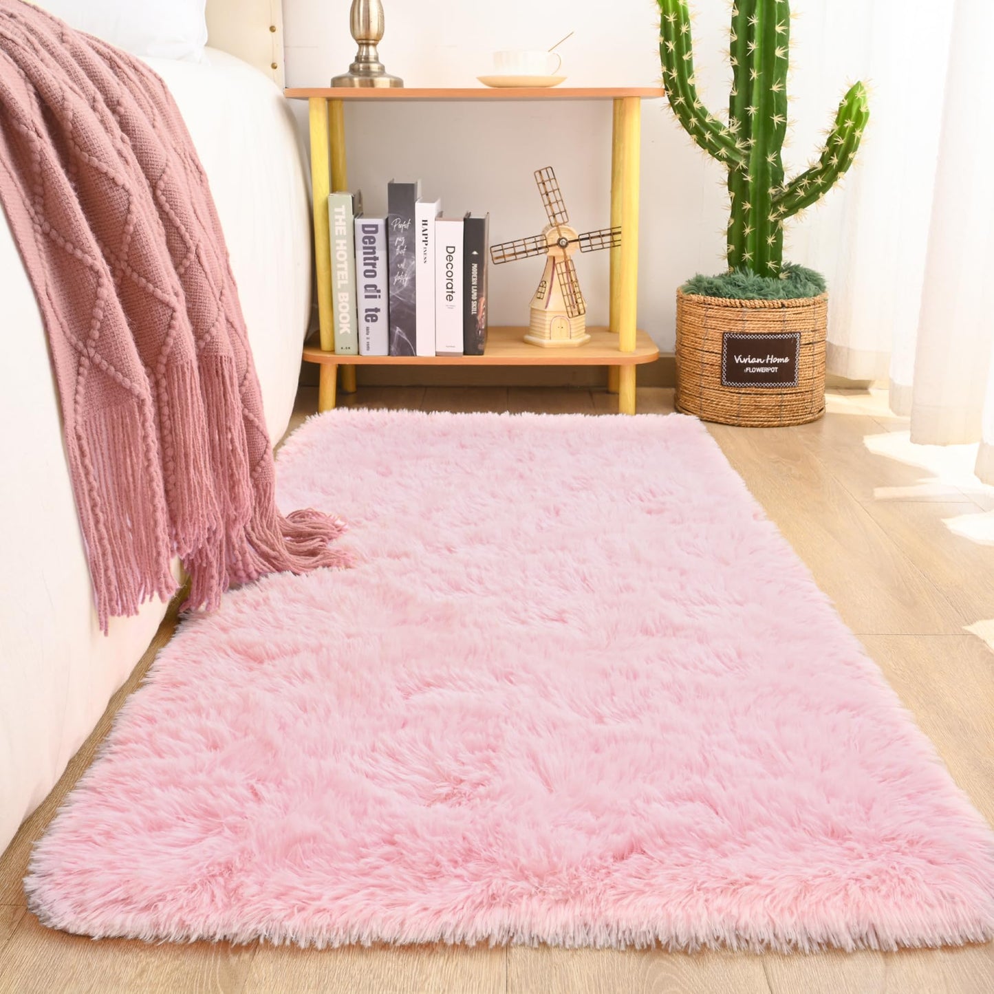 Keeko Pink Runner Rugs for Bedroom Girls Room, 2x8 Fluffy Bedside Kids Room Rug Shag Cute Indoor Baby Rugs Fuzzy Modern Area Carpet for Teen Kid Girl Child Nursery Living Room Dorm Decor