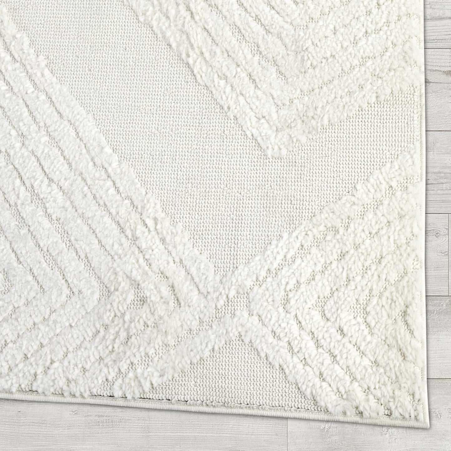 Antep Rugs Palafito 5x7 Geometric Shag Diamond High-Low Pile Textured Indoor Area Rug (White, 5'3" x 7'6")