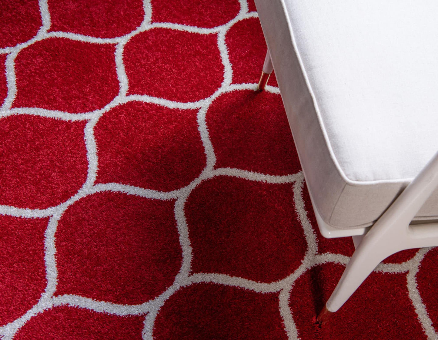 Rugs.com Lattice Frieze Collection Rug – 2' x 3' Red Medium Rug Perfect for Living Rooms, Large Dining Rooms, Open Floorplans
