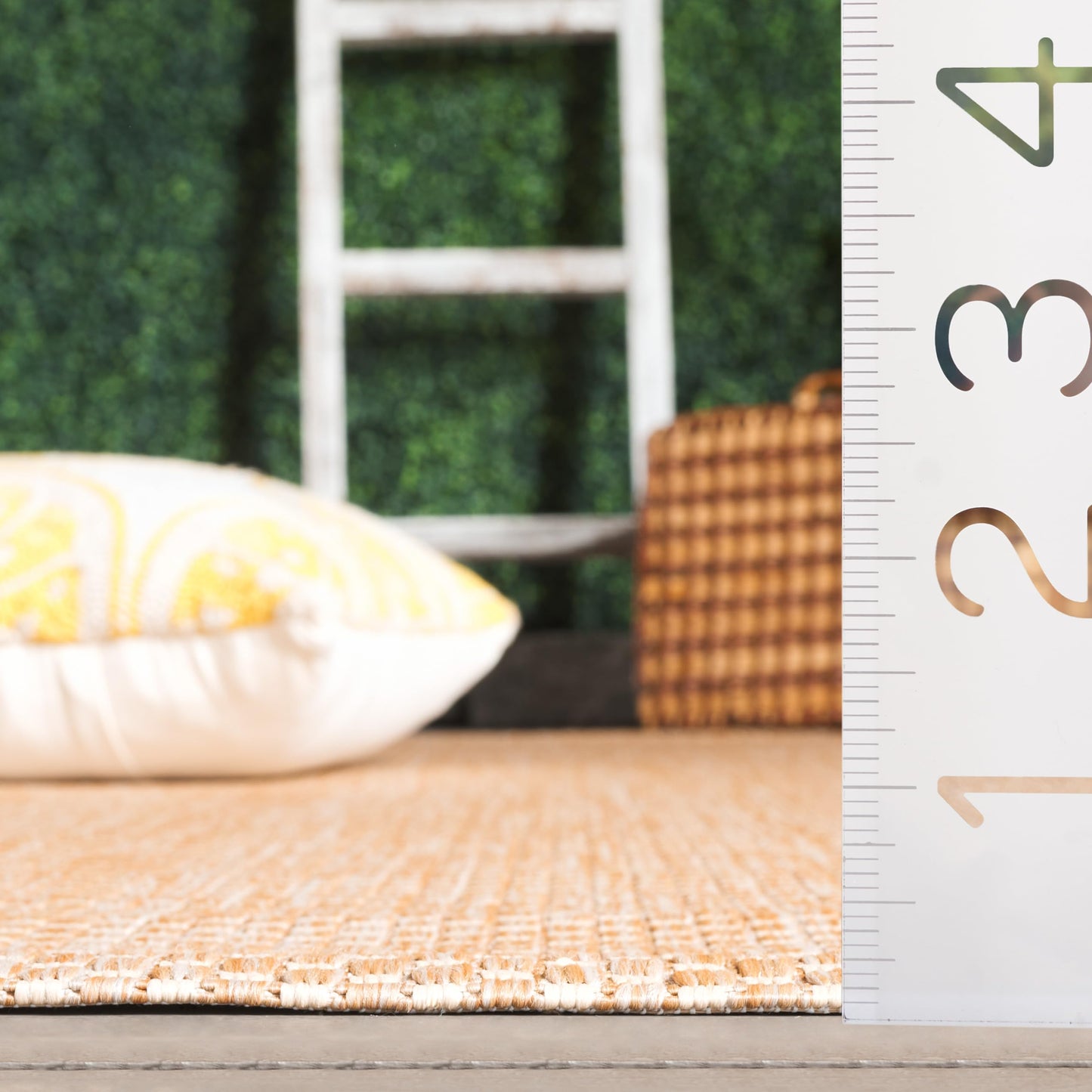 SAFAVIEH Washable Rug Outdoor Courtyard Collection - 8' x 11', Natural & Cream, Non-Shedding & Easy Cleaning, Ideal for Patio, Backyard, Mudroom (CY8521-03012)