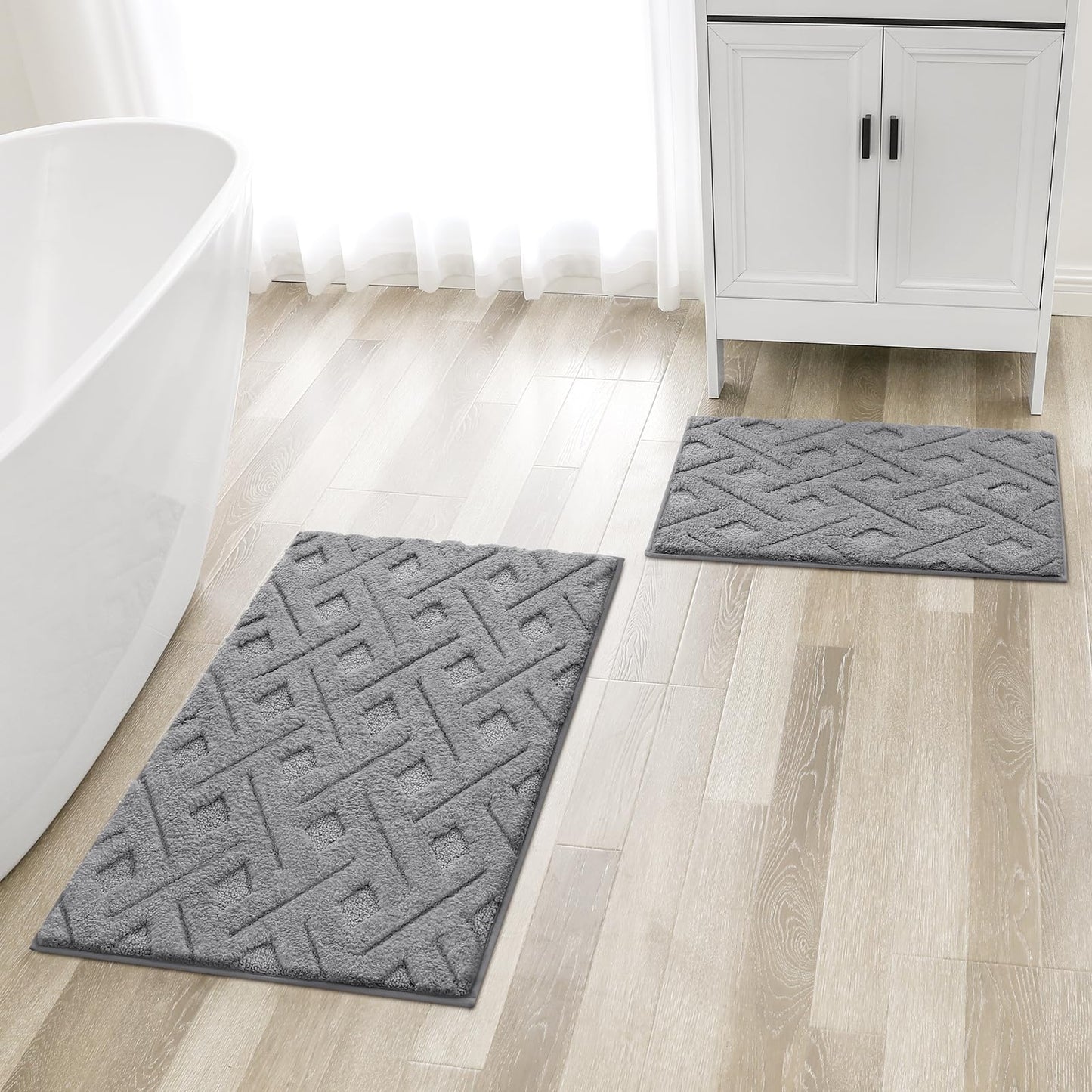HOMEIDEAS Grey Bathroom Rug Set 2 Piece, Soft Microfiber Tufted Bath Mats, Super Absorbent Non Slip, Machine Washable Bathroom Rugs for Tub, Shower and Floor, 20" x 32" Plus 16" x 24"