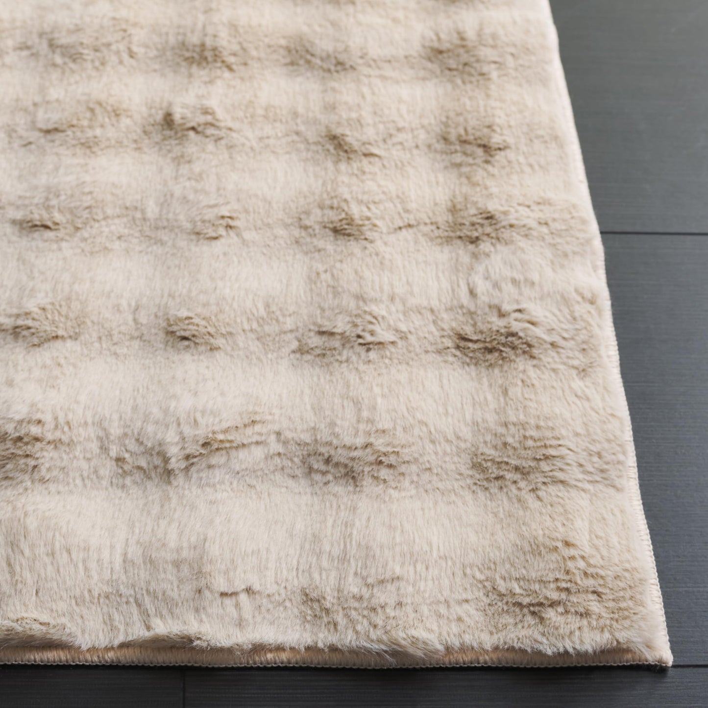 SAFAVIEH Washable Rug Faux Rabbit Bubble Shag Collection - 5' x 7', Beige, Slip Resistant & Easy Cleaning, Plush Texture Shag, Ideal for Living Room, Bedroom, Dining Space (FRB100B)
