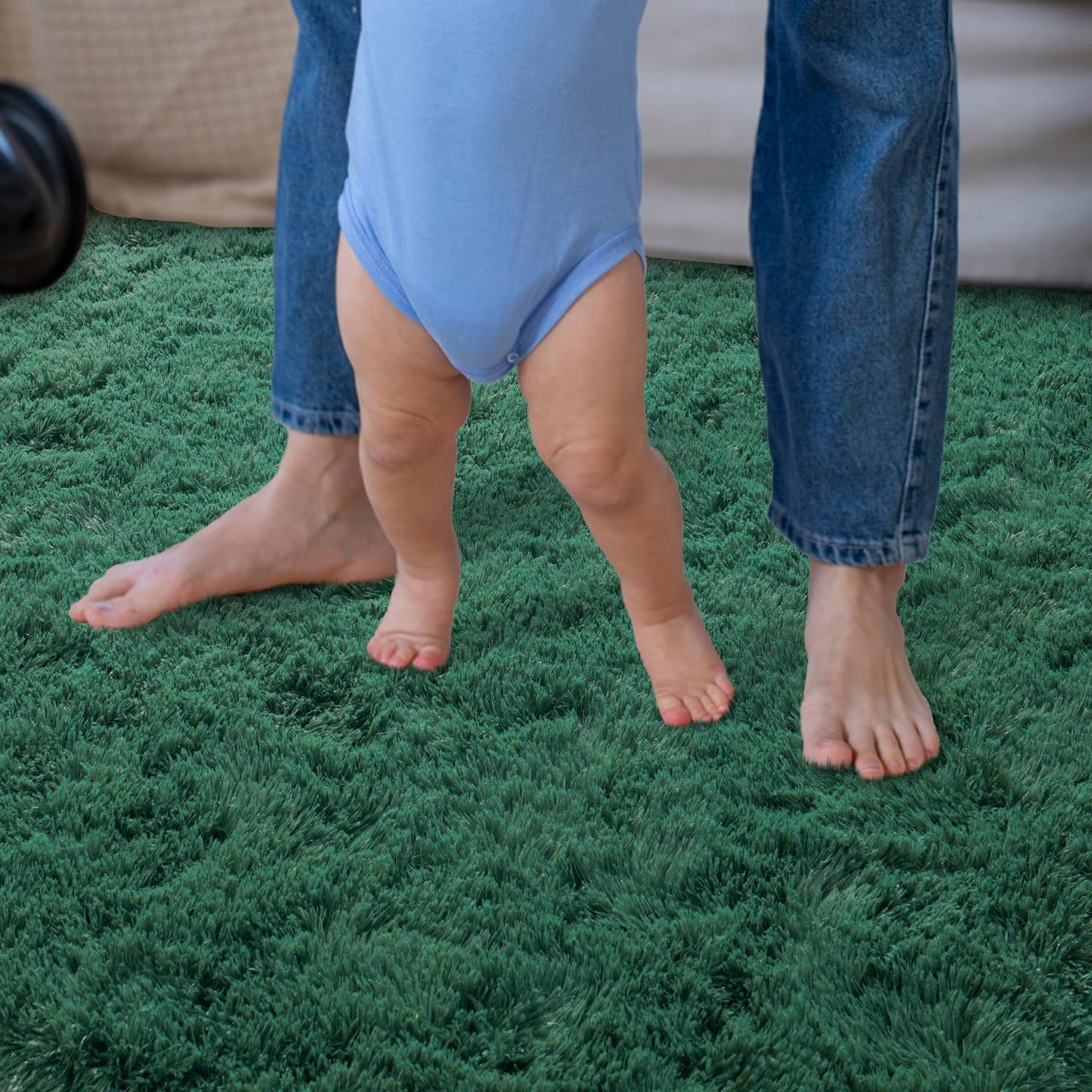 Dssimo Super Soft Area Rugs for Living Room, 4x6 Feet Modern Shag Dark Green Rug, Fluffy Plush Non-Slip Green Carpet for Girls Boys Teens, Kids Home Decor for Bedroom Dorm Nursery Classroom, Carpets