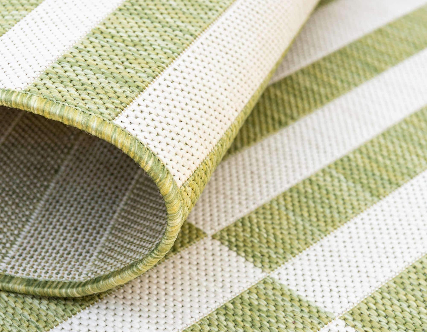 Unique Loom Outdoor Striped Collection Area Rug - Striped (4' 1" x 6' 1" Rectangle, Green/Ivory)