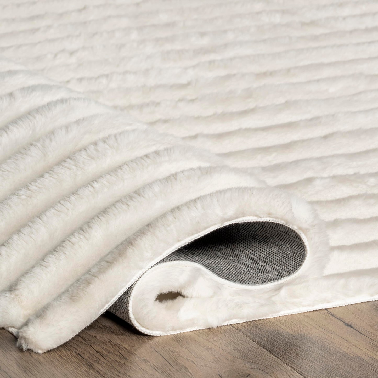Nuloom SuperiorWash Collection Kai Off-White, 5' x 8', Fluffy and Cozy, High Traffic, Stain Resistant, Easy Clean, Durable Washable Area Rug for Bedroom, Living Room, Dining, Den, Foyer, Entryway