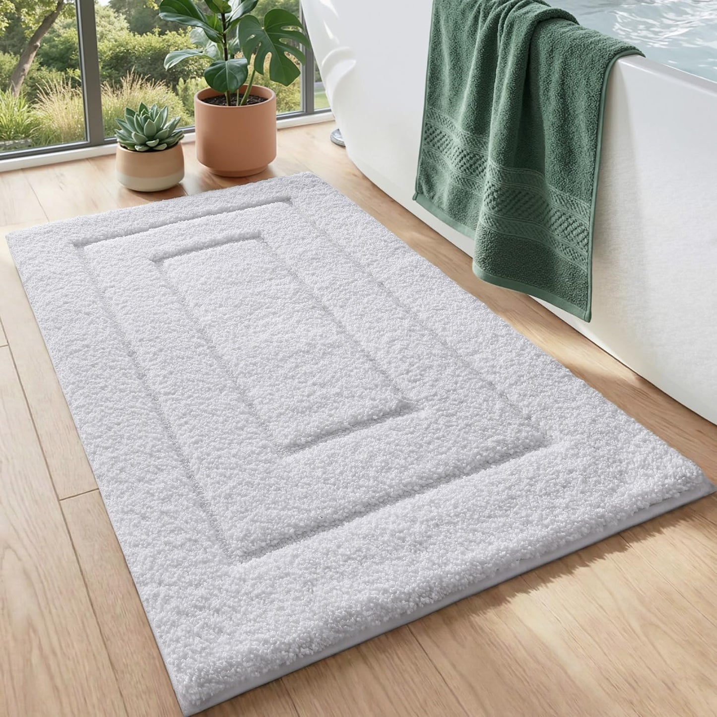 DEXI Bathroom Rug 36x24, Non Slip Washable Bath Mat for Shower Floor, Absorbent Soft Bathmat with Rubber Backing, Quick Dry Microfiber Carpet, White