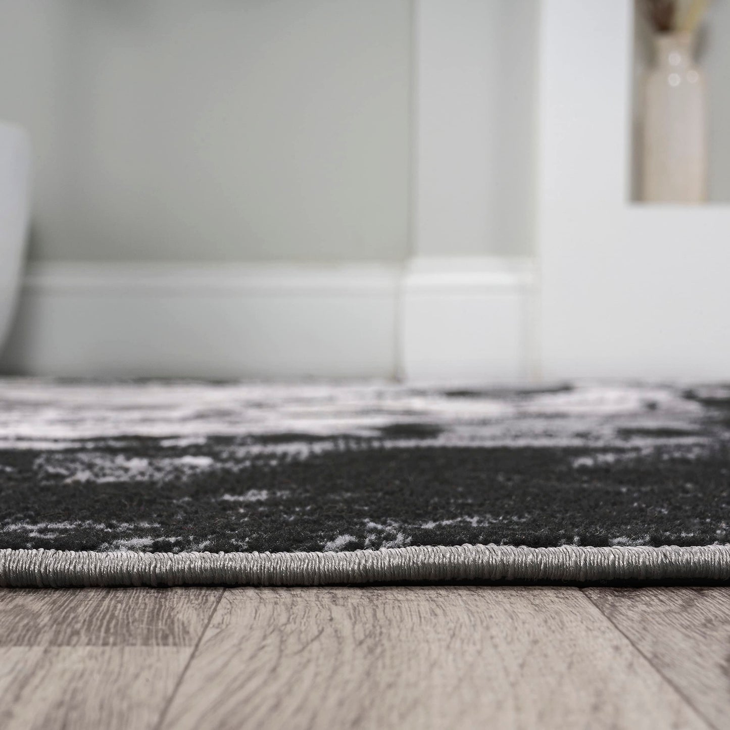 JONATHAN Y Swirl Marbled Black/Ivory Indoor Area Rug 4X6 ft, Abstract for Living Room, Bedroom, Kitchen, Office, Easy-Cleaning, High Traffic, Pet-Friendly, Non-Shedding SOR203E-4