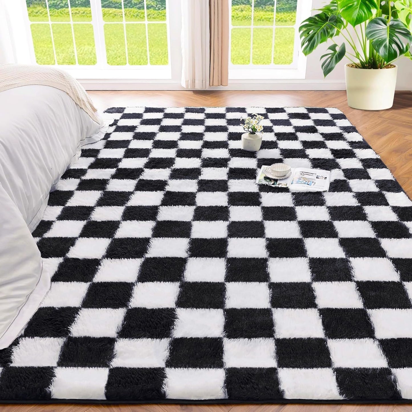 Andency 5x7 Ft Black and White Area Rug for Living Room Classic Checkered Shaggy Rug Non-Slip High Pile Soft Fluffy Rug Fuzzy Carpet Bedroom Kids Toddler Room Nursery Playroom Bedroom