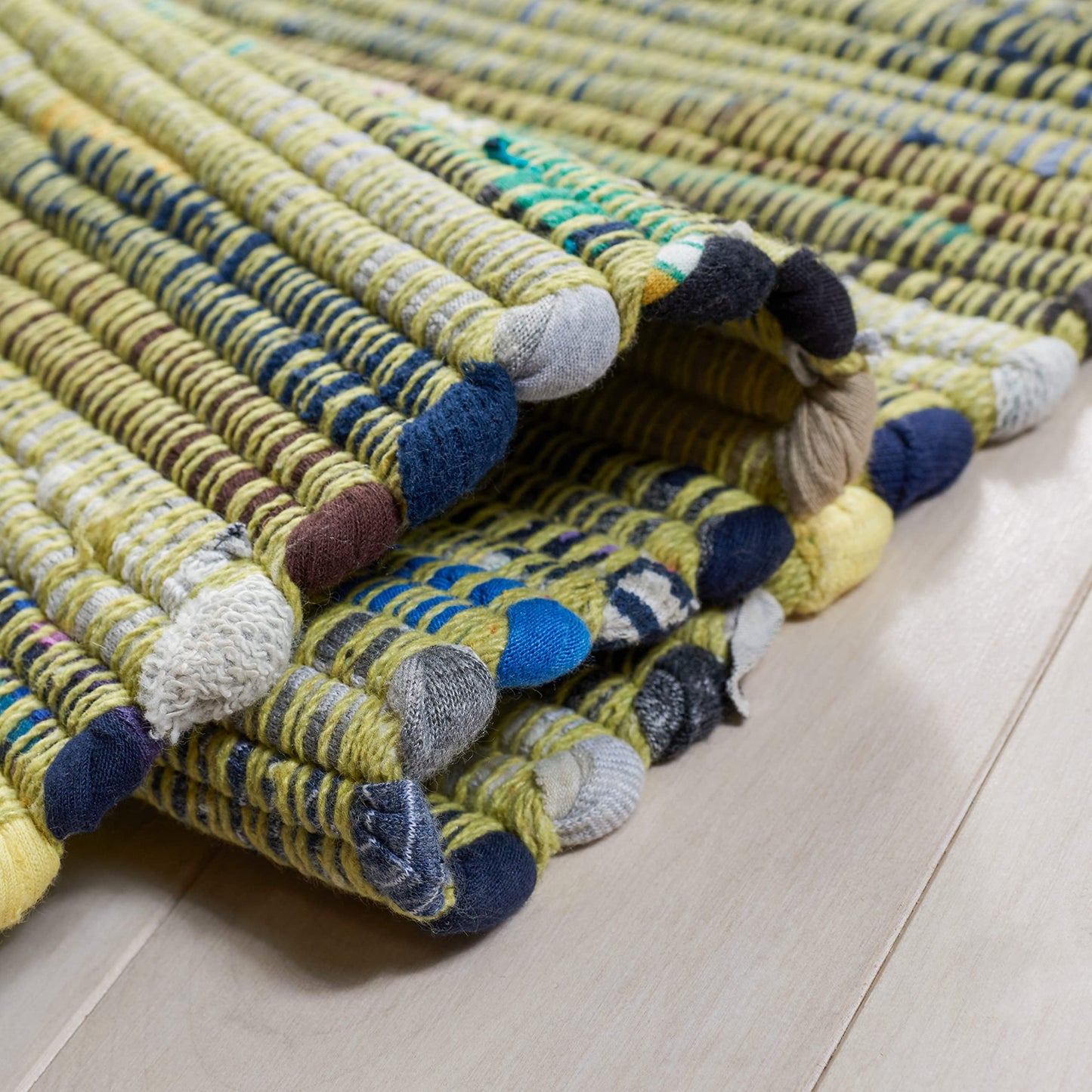 SAFAVIEH Rag Rug Collection Area Rug - 5' x 8', Light Green & Multi, Handmade Boho Stripe Cotton, Ideal for High Traffic Areas in Living Room, Bedroom (RAR127D)