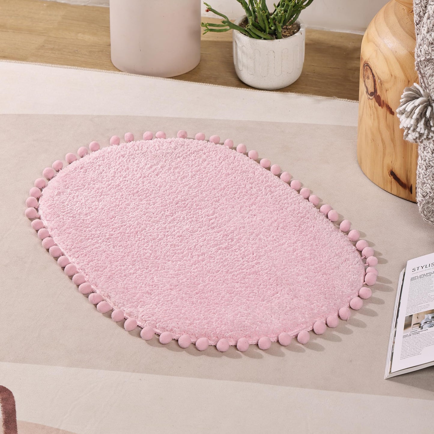 YIRDDEO Bath Mat Pink Rug with Pom Oval Bathroom Rugs for Bedroom Non Slip Cute Boho Absorbent Mats Soft Plush Washable Rug (20 x 30 inches)