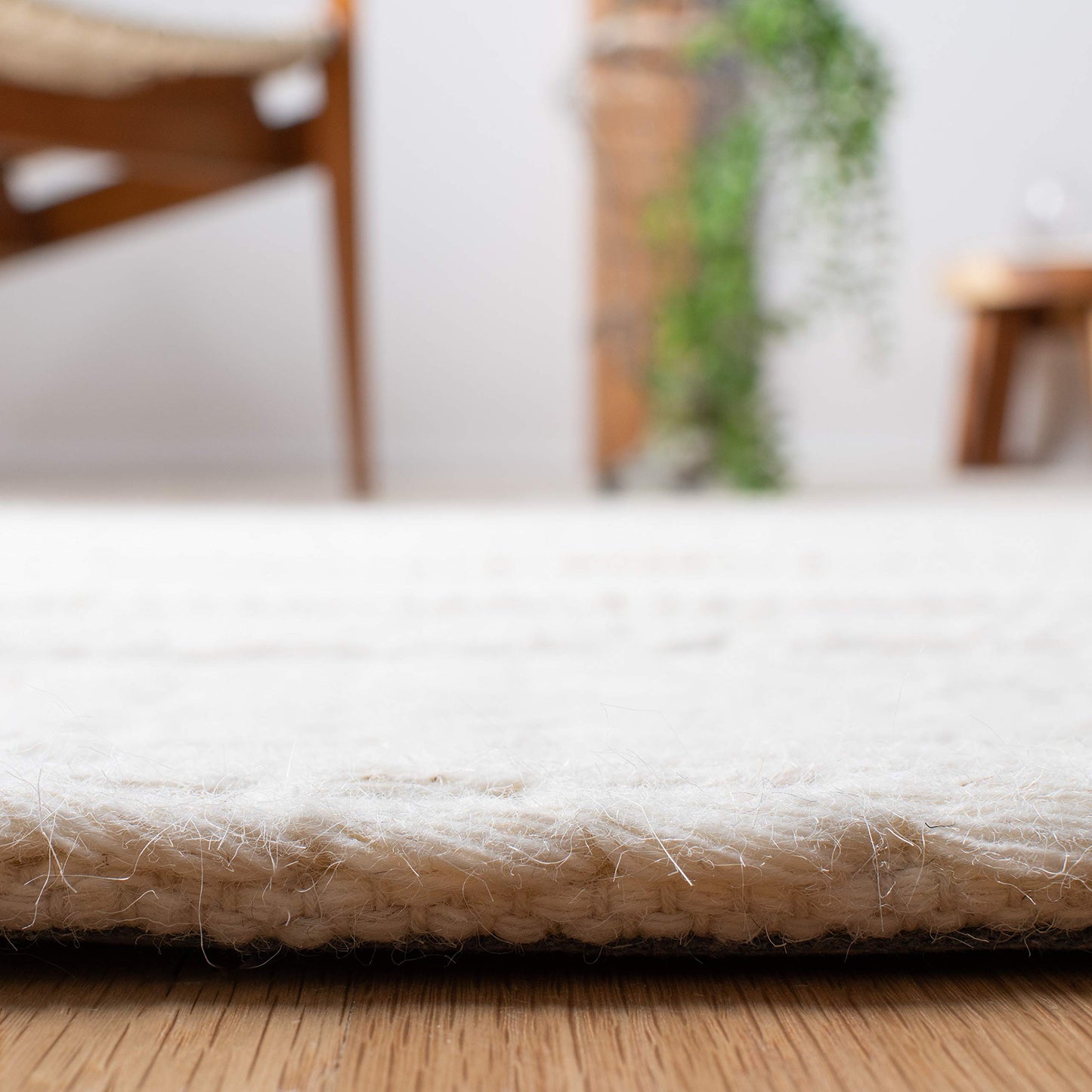 SAFAVIEH Natura Collection Area Rug - 8' x 10', Natural, Handmade Wool, Ideal for High Traffic Areas in Living Room, Bedroom (NAT215A)