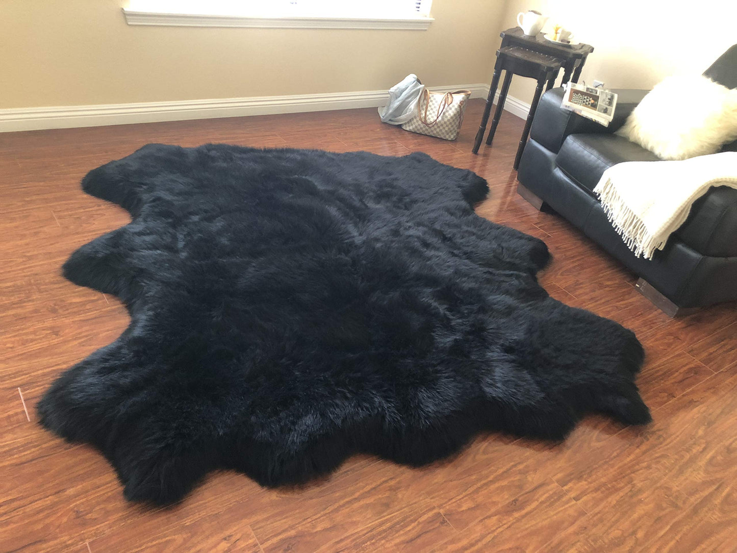 LAMBZY Sheepskin Style Rug, Ultra Soft 6 Pelts, Black, 6’x6’