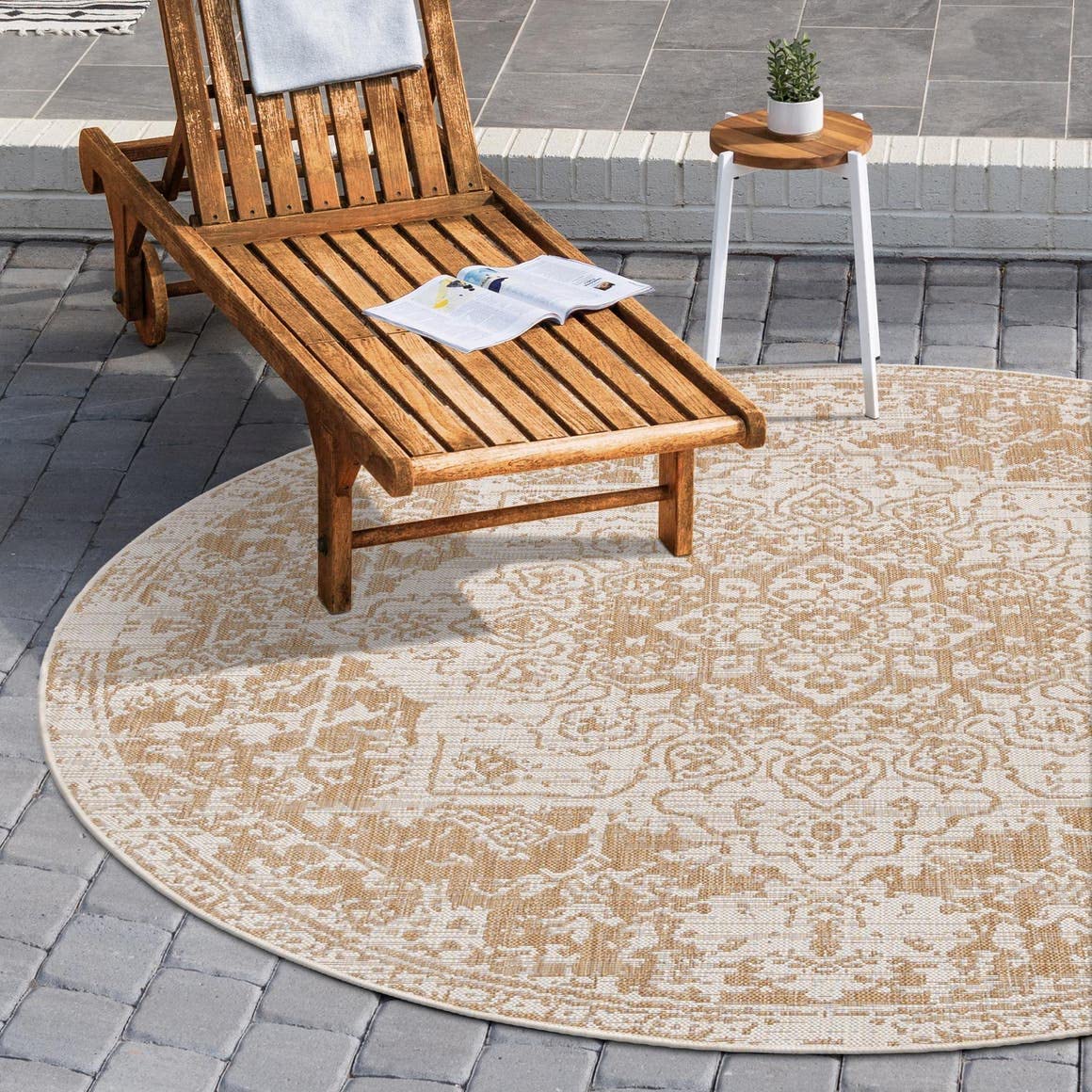 Jill Zarin Jill Zarin Outdoor Collection Area Rug - Dubai (10' 8" Round, Beige/Brown)