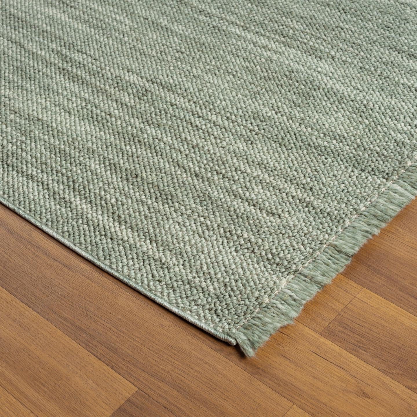 LUXE WEAVERS Solid Machine Woven Green 6x9 Area Rug, Indoor Stain-Resistant Carpet