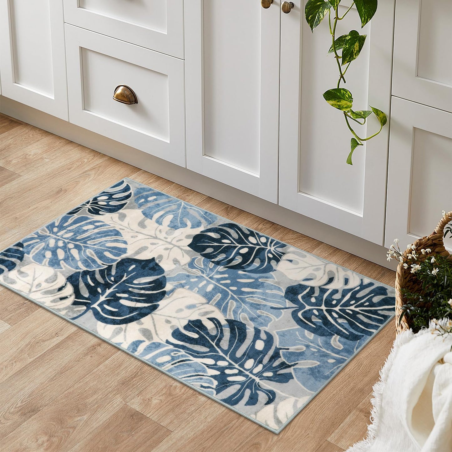Wonnitar Leaf 2x3 Kitchen Rug, Small Bathroom Blue Rug, Washable Bedside Accent Mat, Monstera Plant Coastal Non-Shedding Soft Entryway Floor Carpet for Laundry Room Entrance Bath